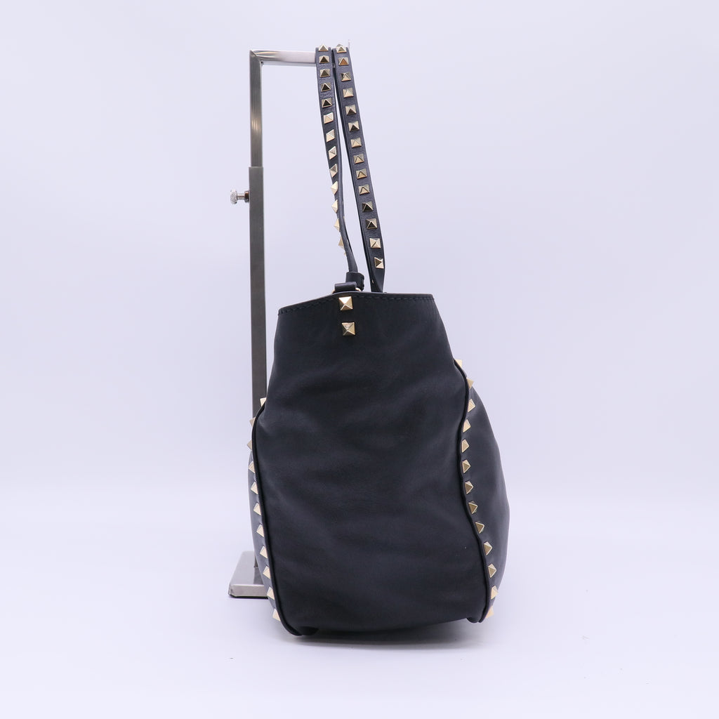 Valentino Garavani Rockstud Medium Tote B22759