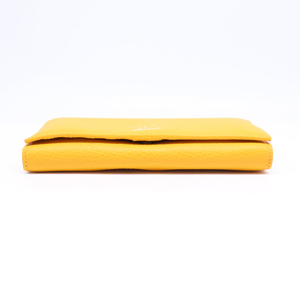 Gucci Yellow Wallet W21080