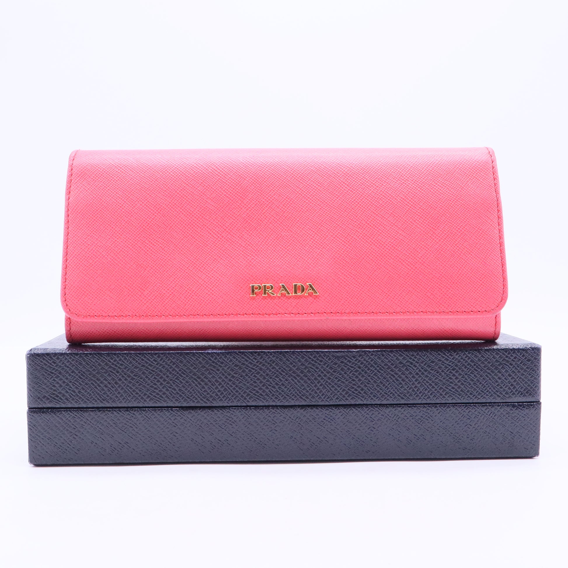 Saffiano Lux Leather Continental Wallet W20055