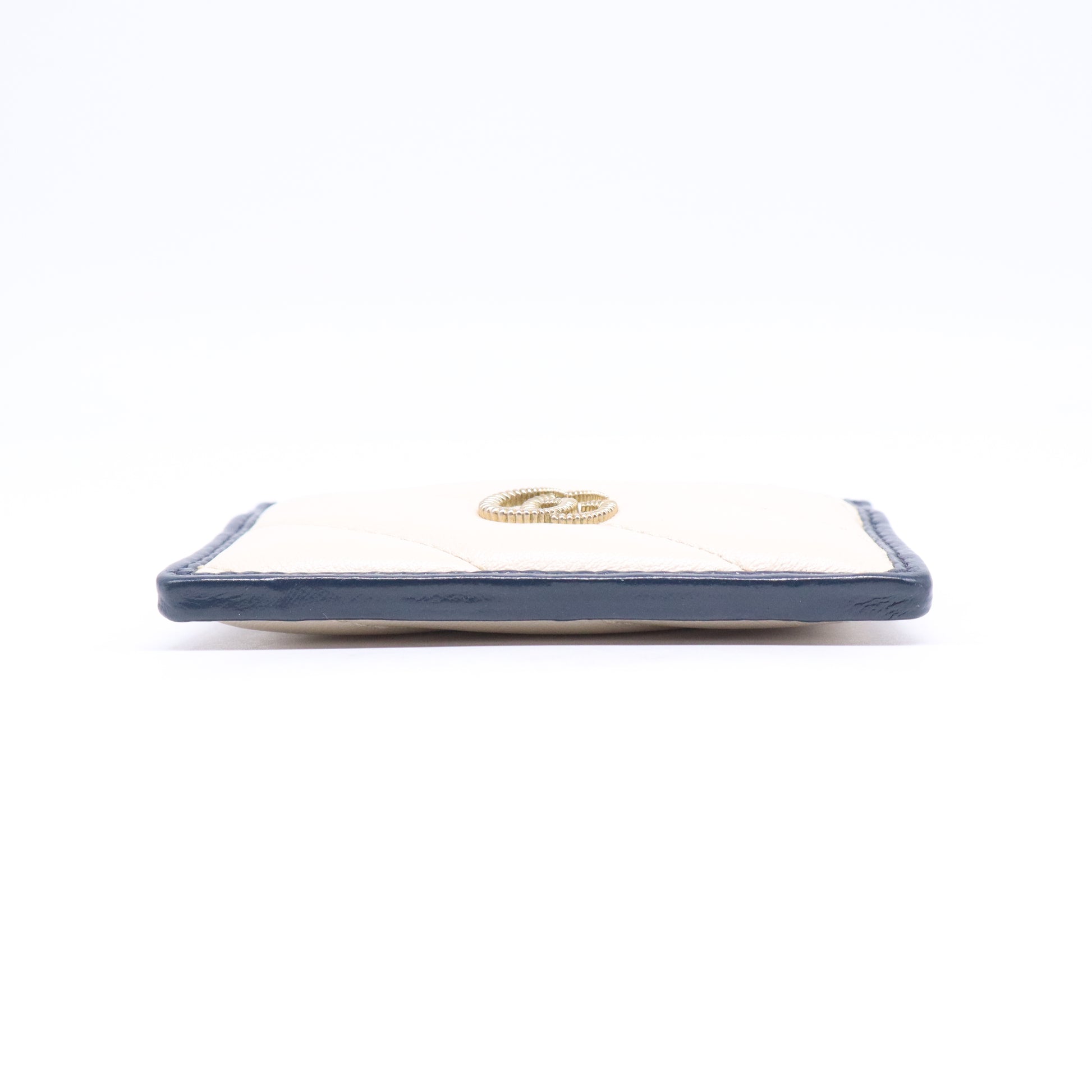Gucci GG Marmont Matelassé Card Case W21067