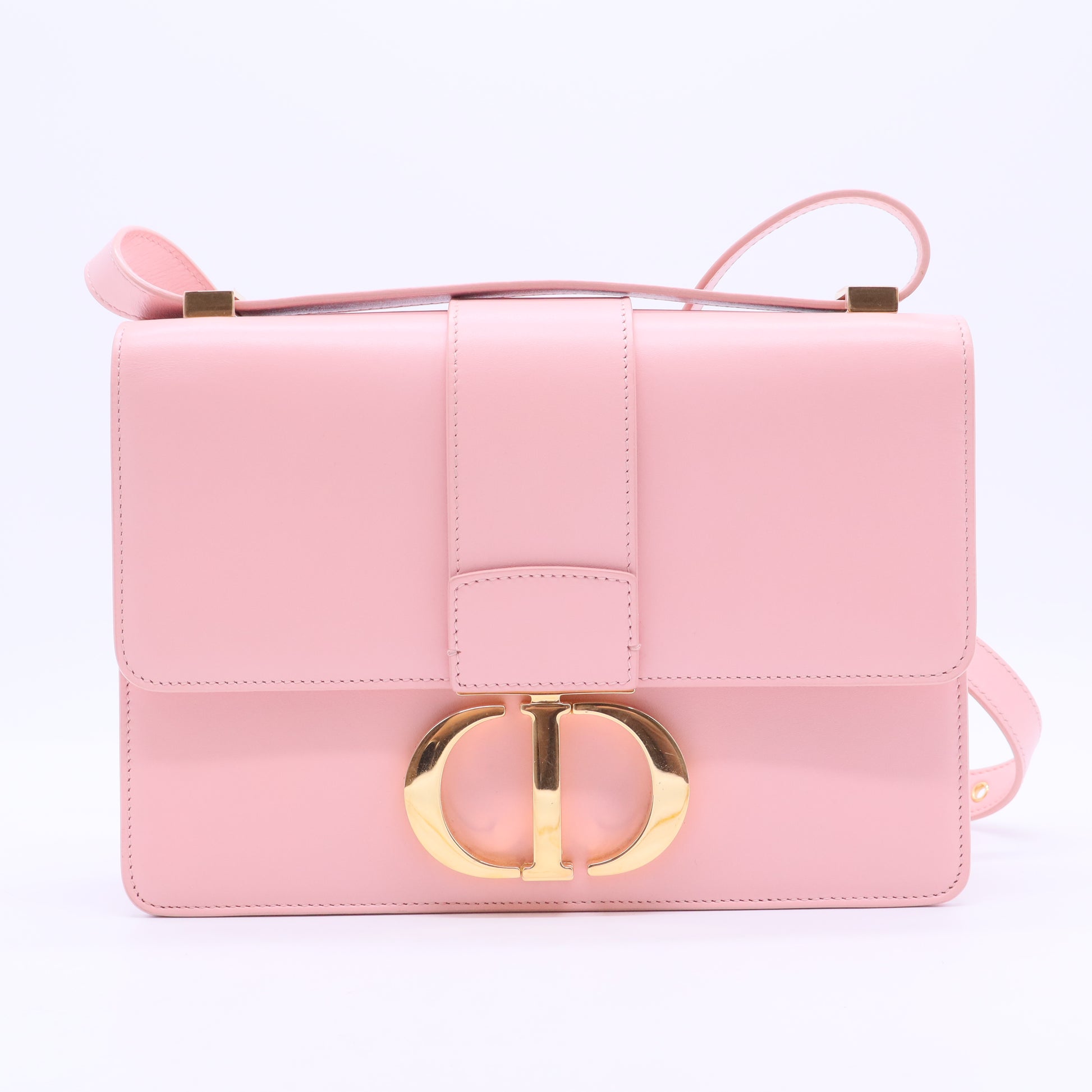 30 Montaigne Flap Bag Leather B12380