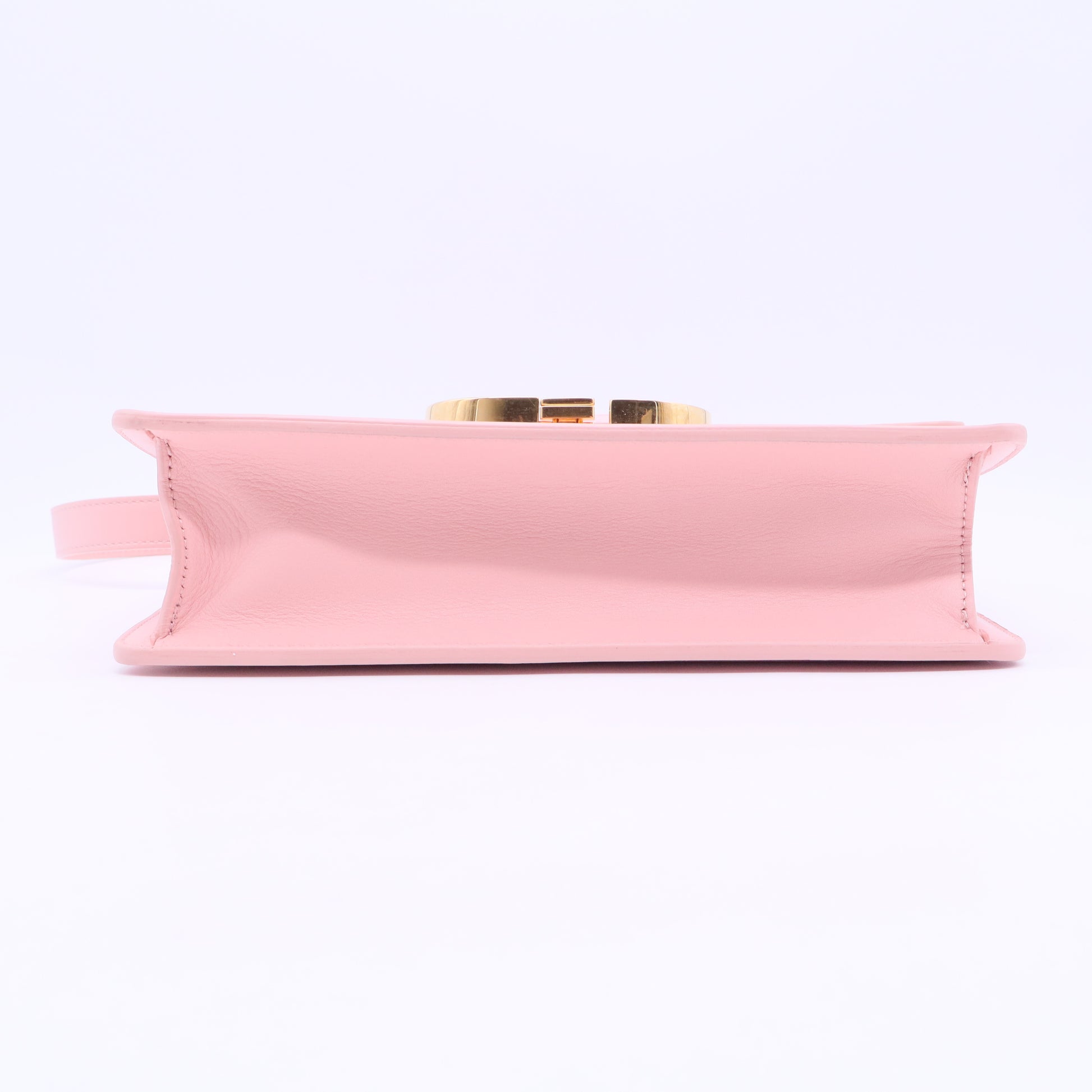 30 Montaigne Flap Bag Leather B12380