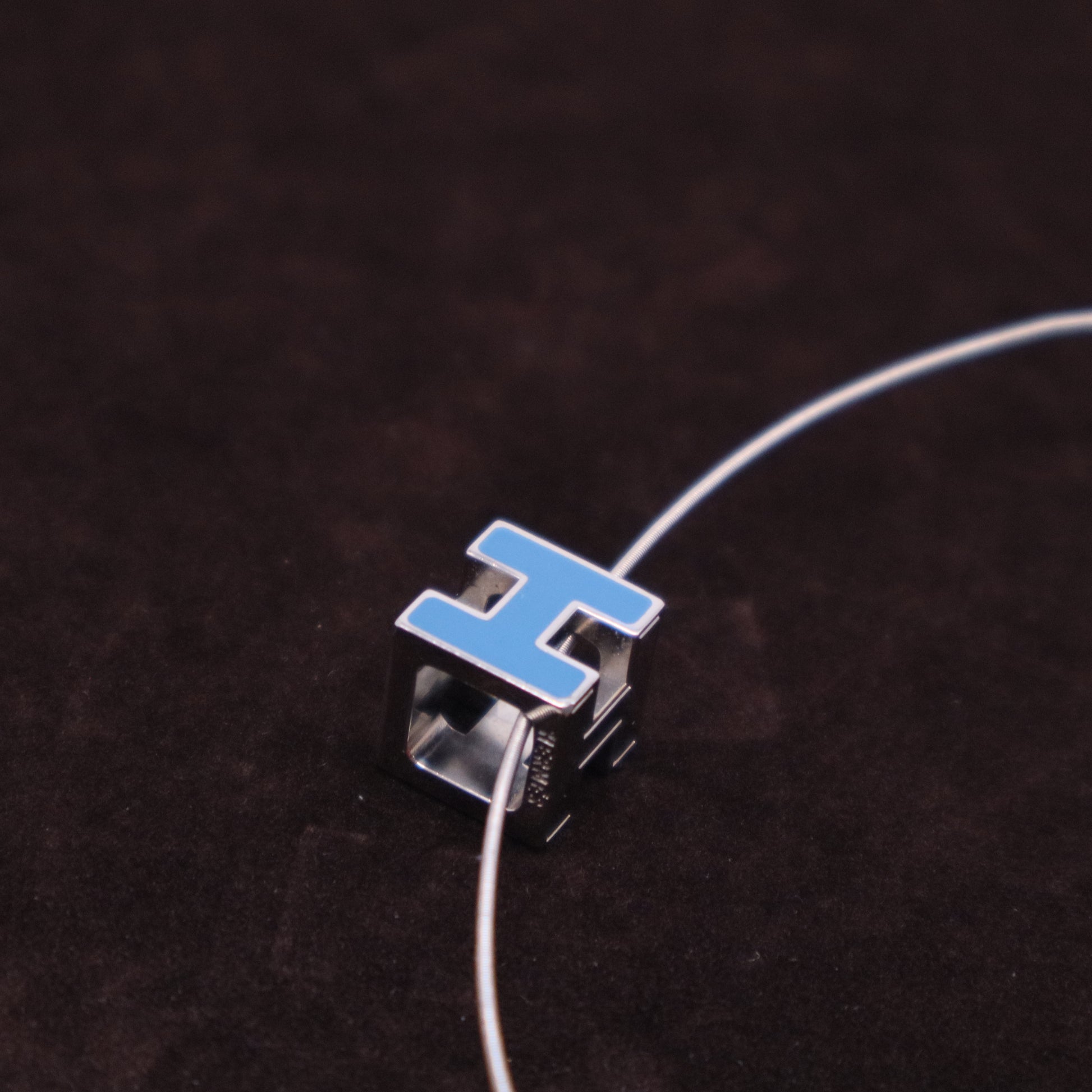 Pop H Cube Pendant Necklace W20485