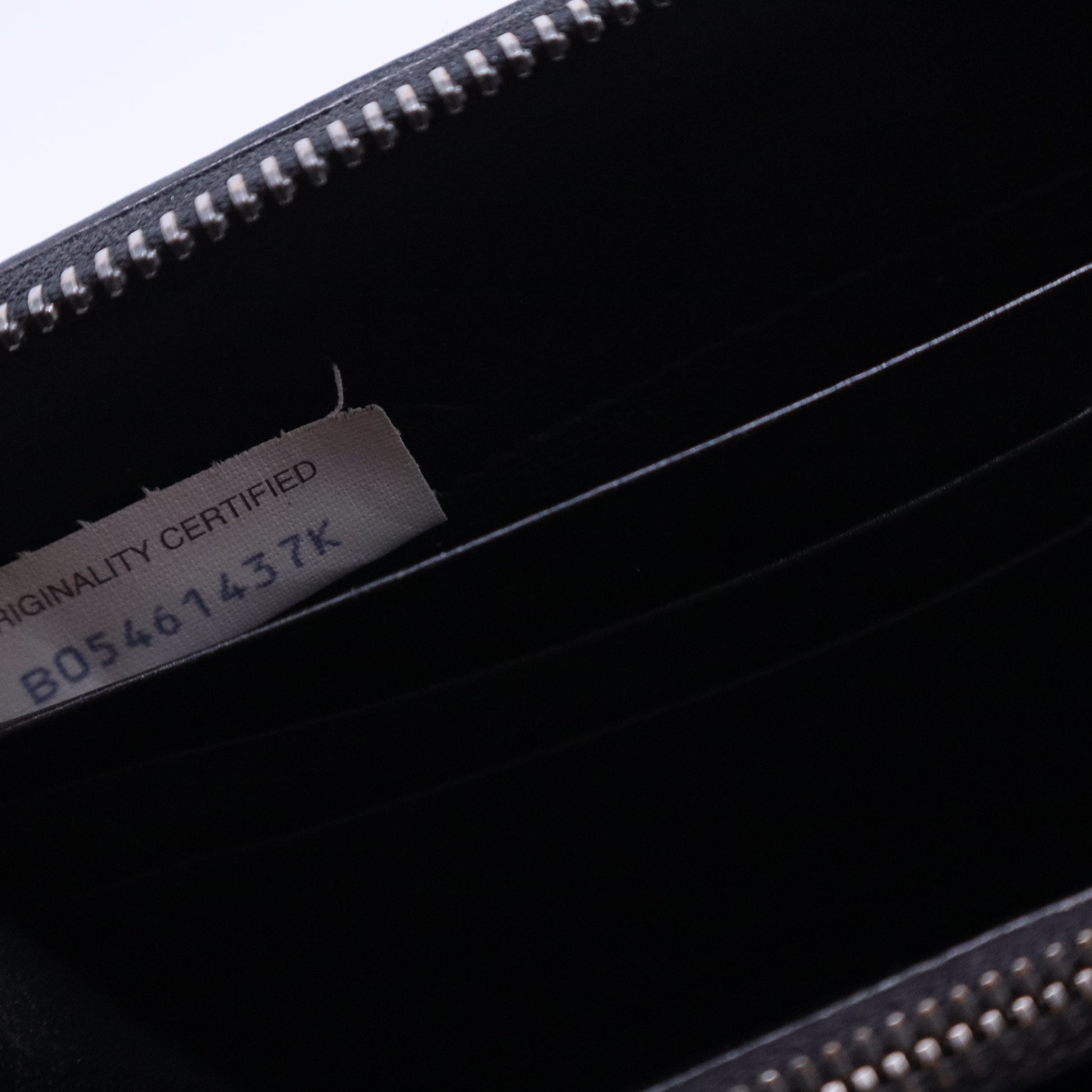 Intrecciato Piccolo Zip Around Wallet W20550