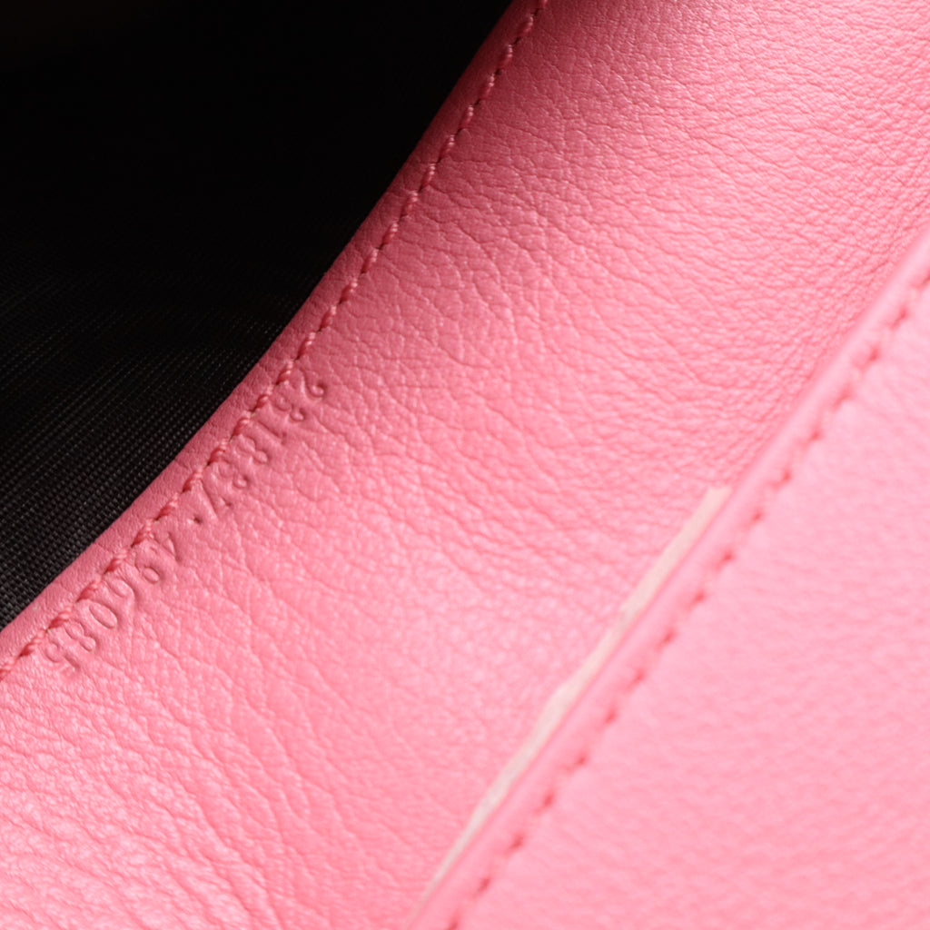 Gucci Guccissima Leather Script Logo Continental Wallet W21077