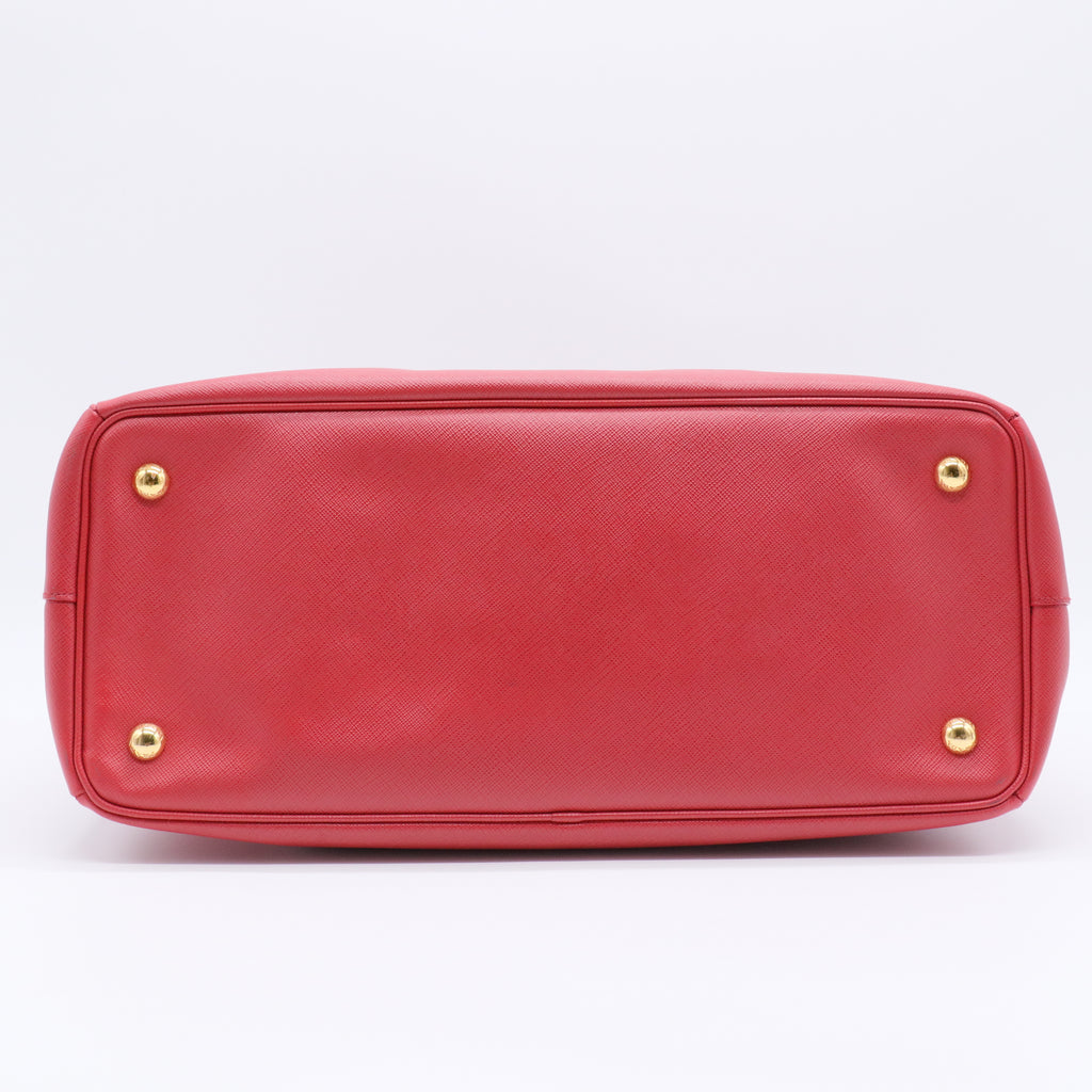 Saffiano Lux Large Galleria Double Zip Tote Fuoco