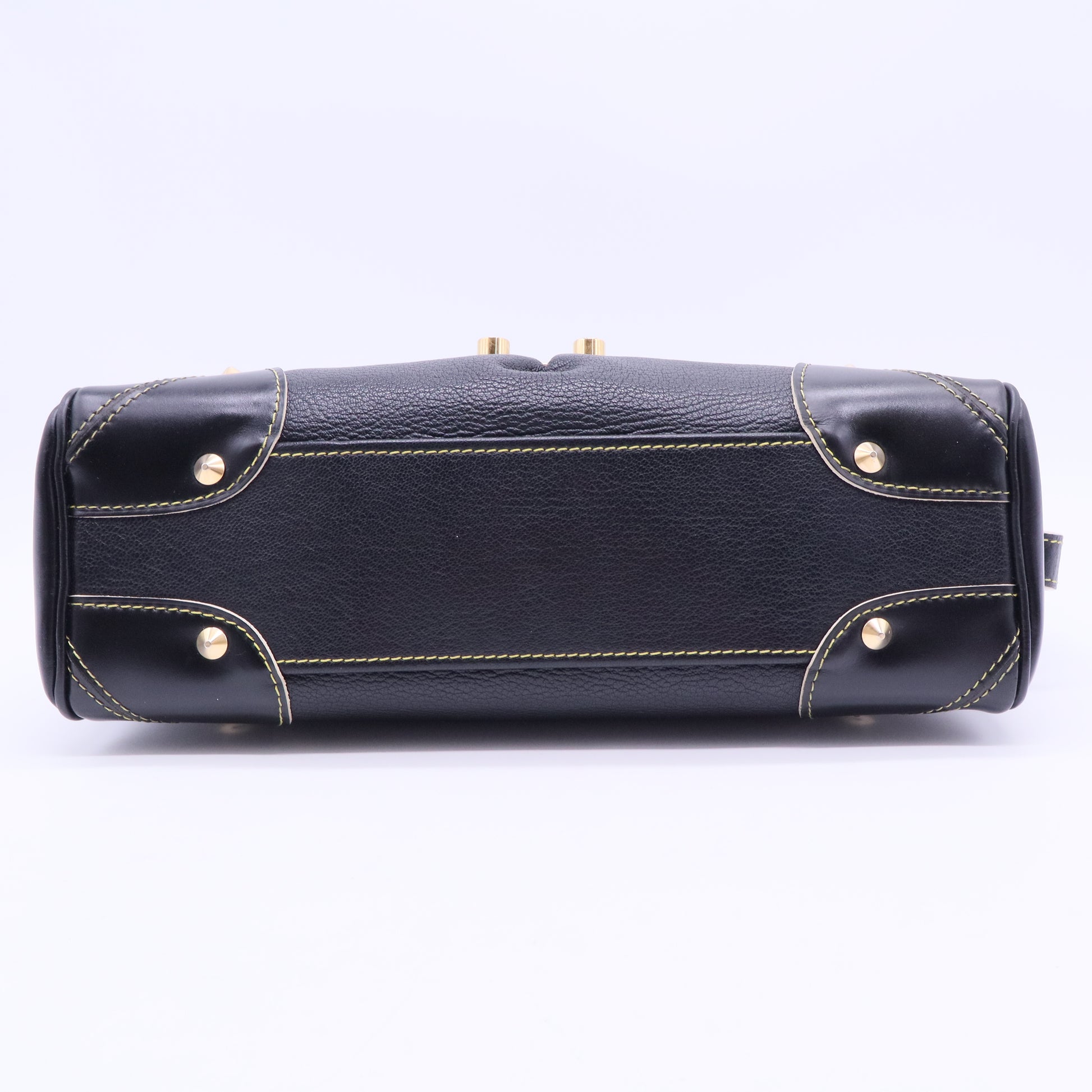 Black Suhali Leather L'Essentiel PM Bag B12343