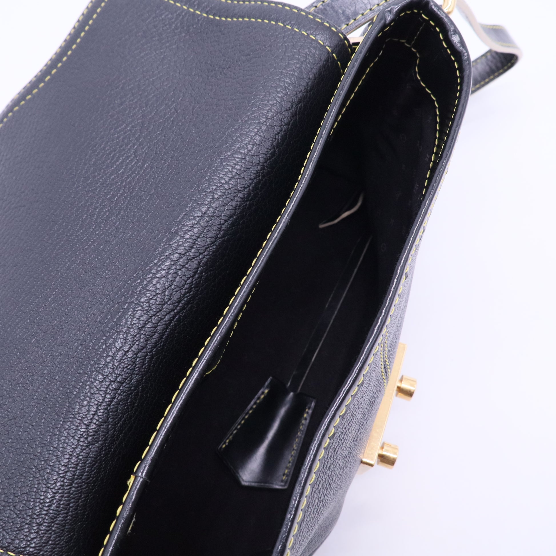 Black Suhali Leather L'Essentiel PM Bag B12343
