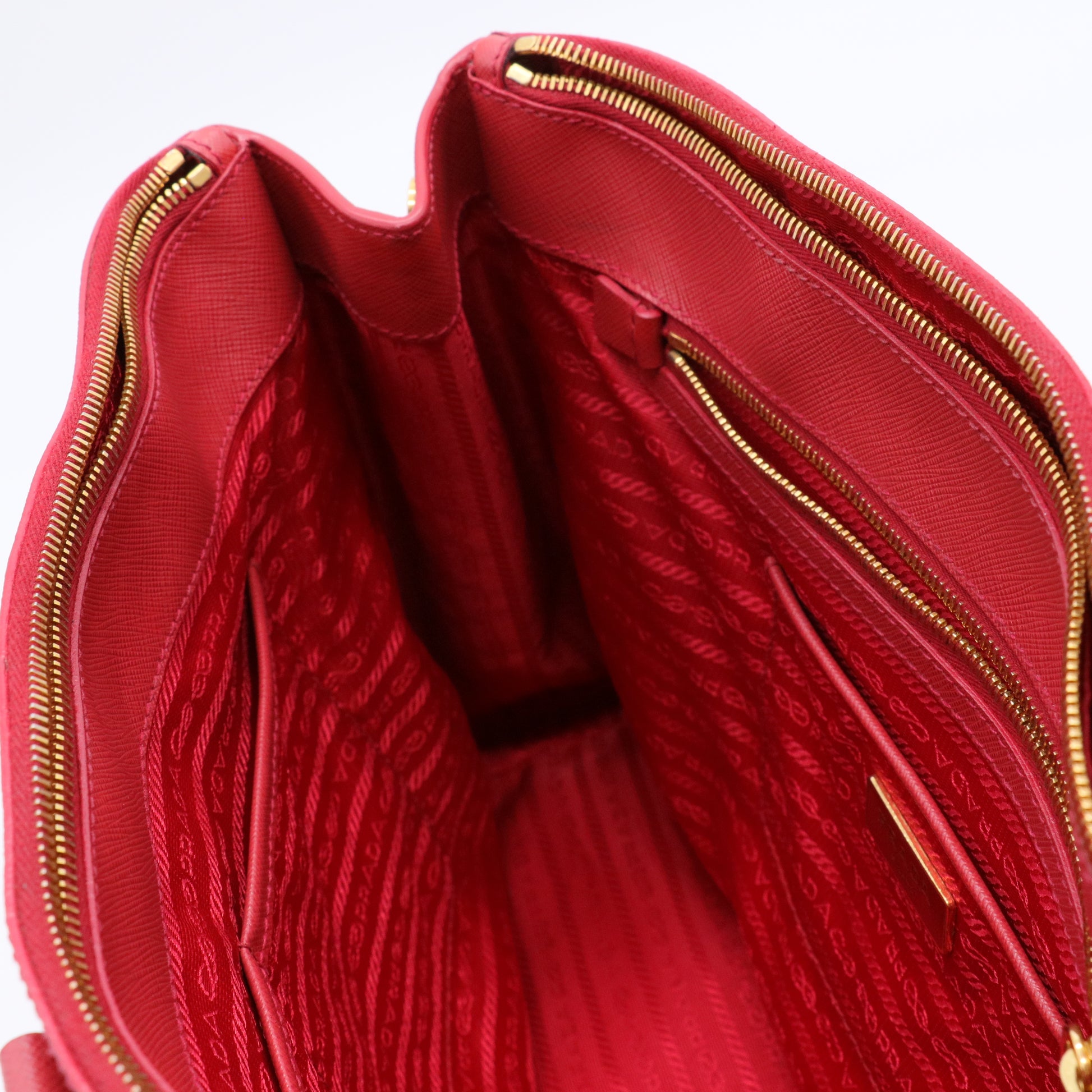 Saffiano Lux Large Galleria Double Zip Tote Fuoco