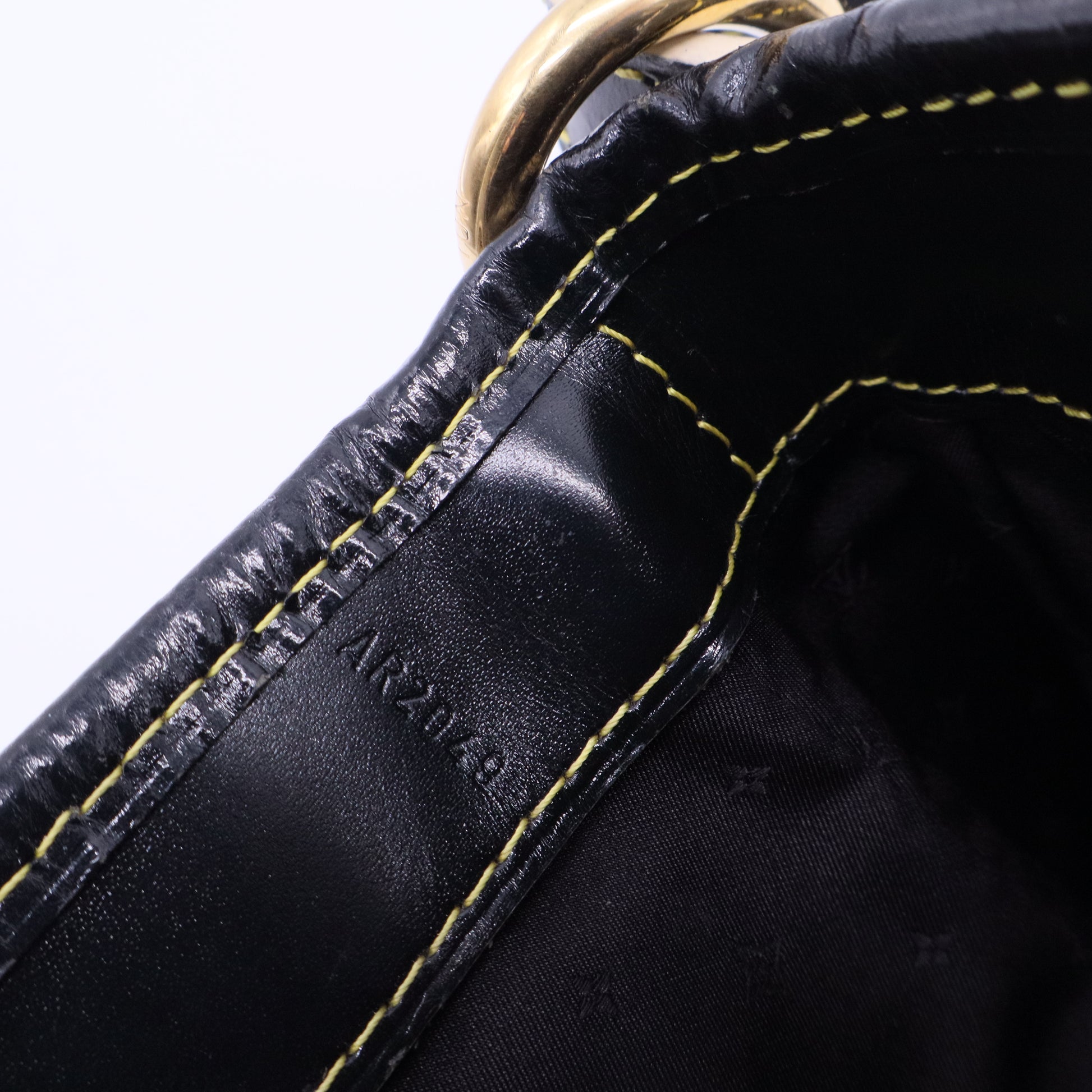 Black Suhali Leather L'Essentiel PM Bag B12343
