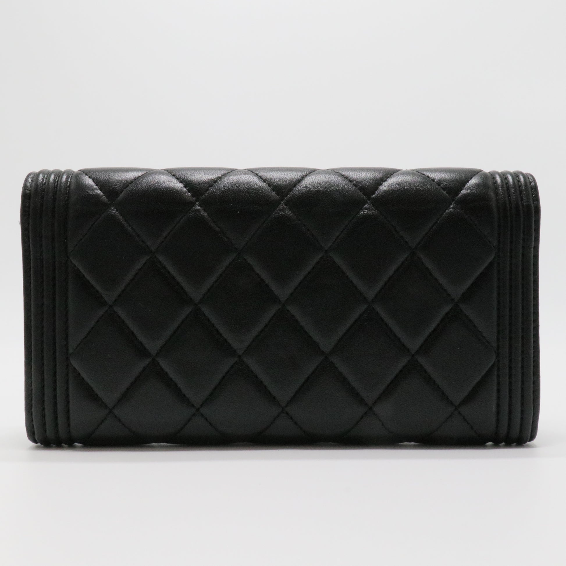 Caviar Quilted Large Boy Gusset Flap Wallet