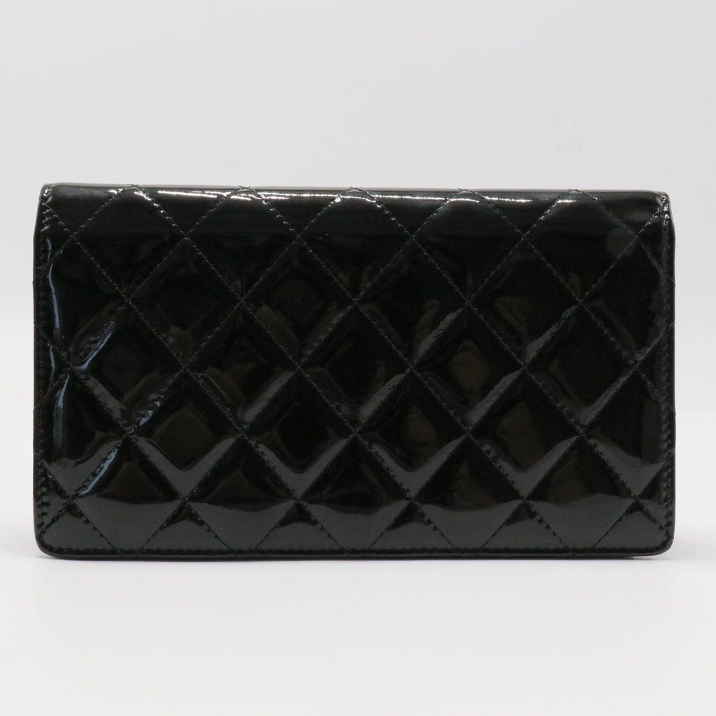 Brilliant Yen Interlocking CC Logo Continental Wallet