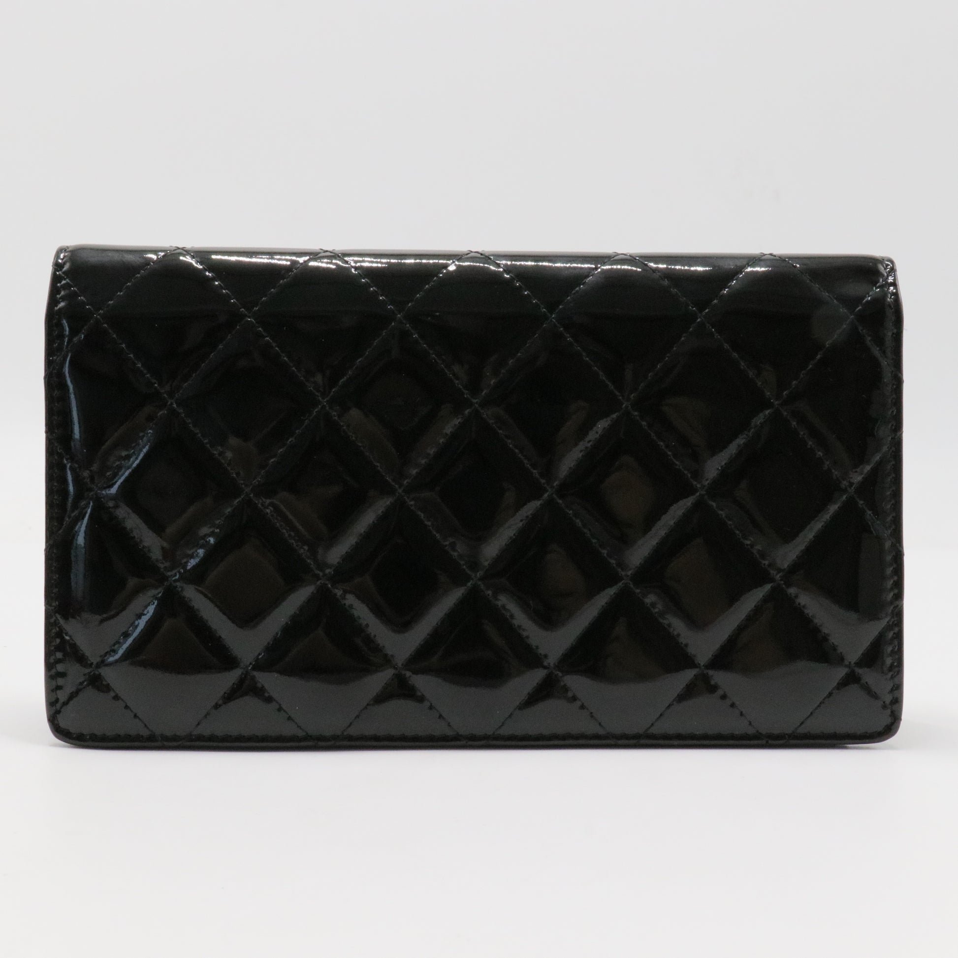 Brilliant Yen Interlocking CC Logo Continental Wallet