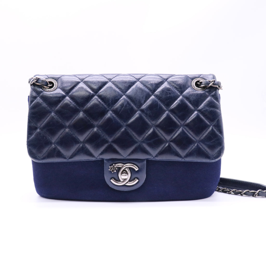 Chanel Dark Blue Quilted Lambskin Leather Classic New Flap Bag LDZ155