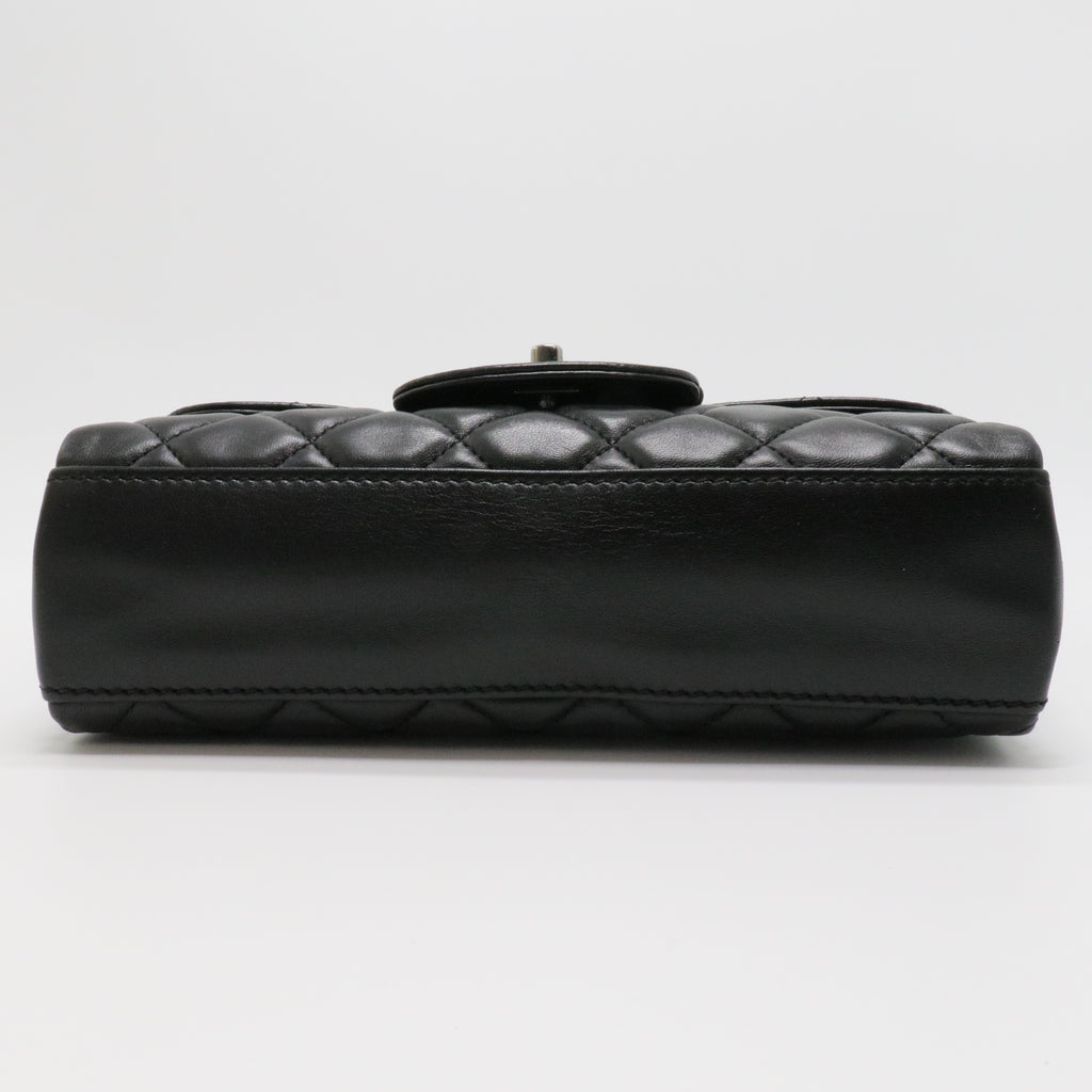 Chanel Classic Flap Small with CC Plate