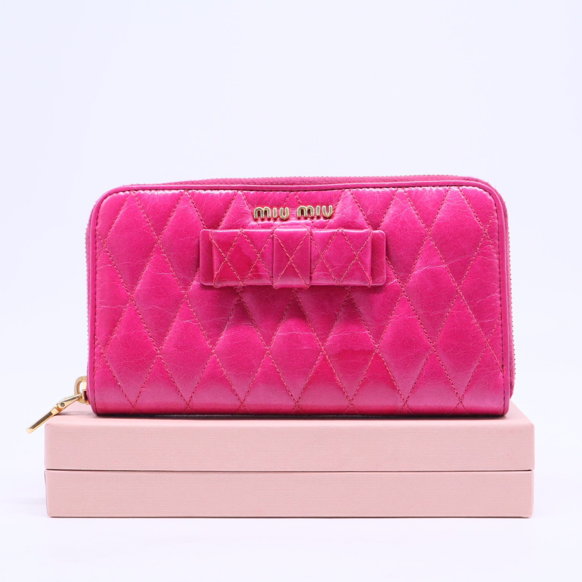 Matelassé Leather Wallet with Bow W20535