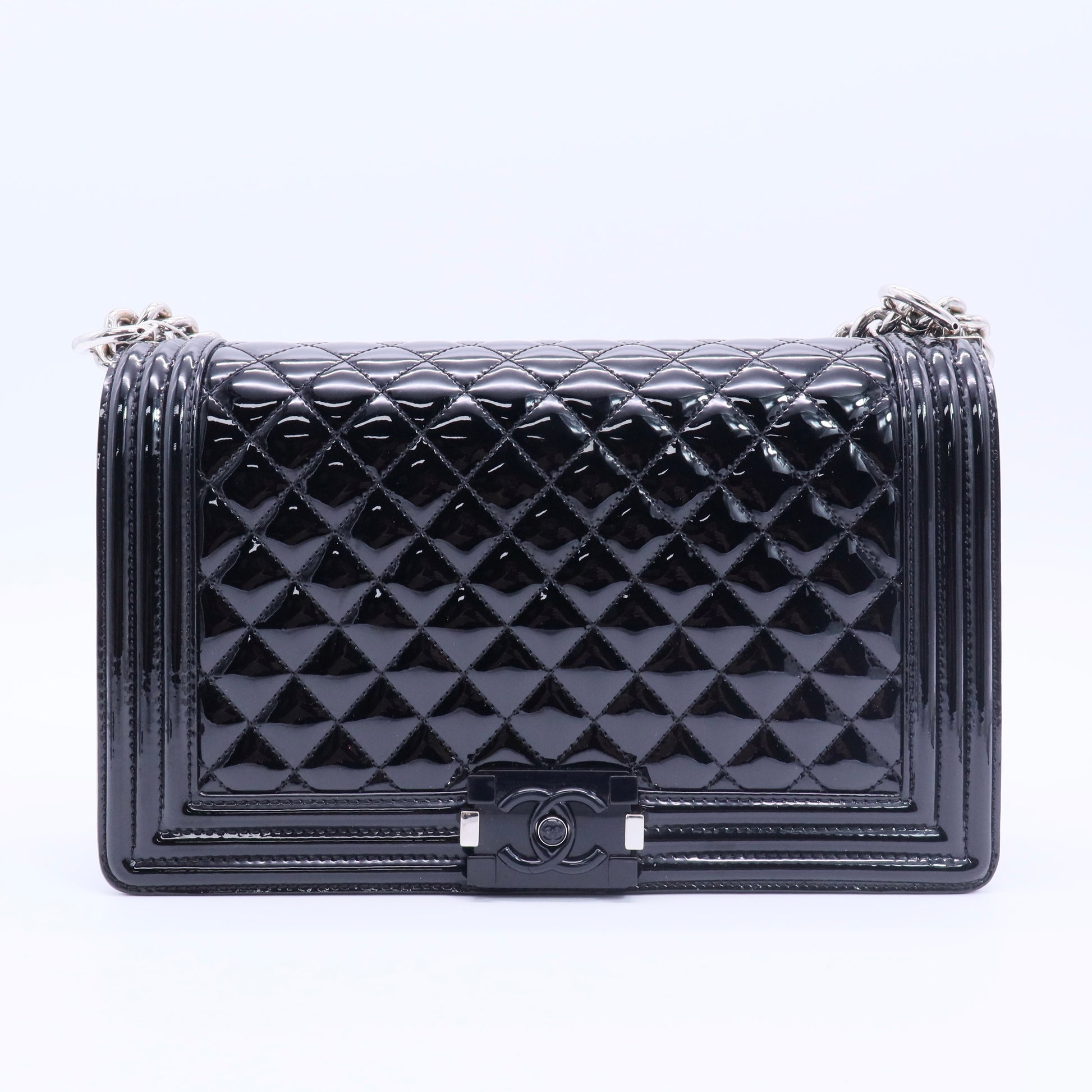 Patent Calfskin Quilted New Medium Plexiglass Boy Flap Black twins