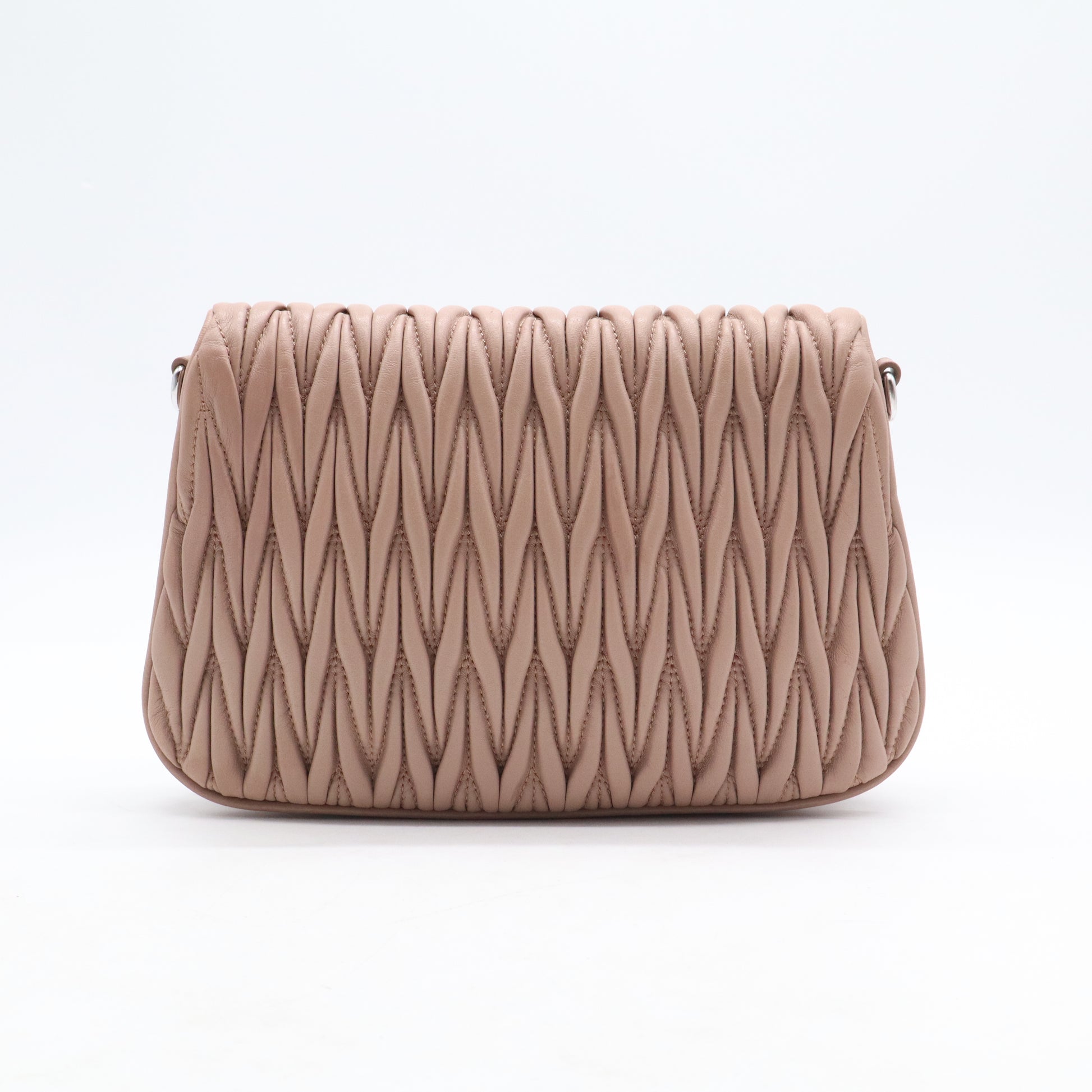Nappa Matelasse Flap Cammeo B21763