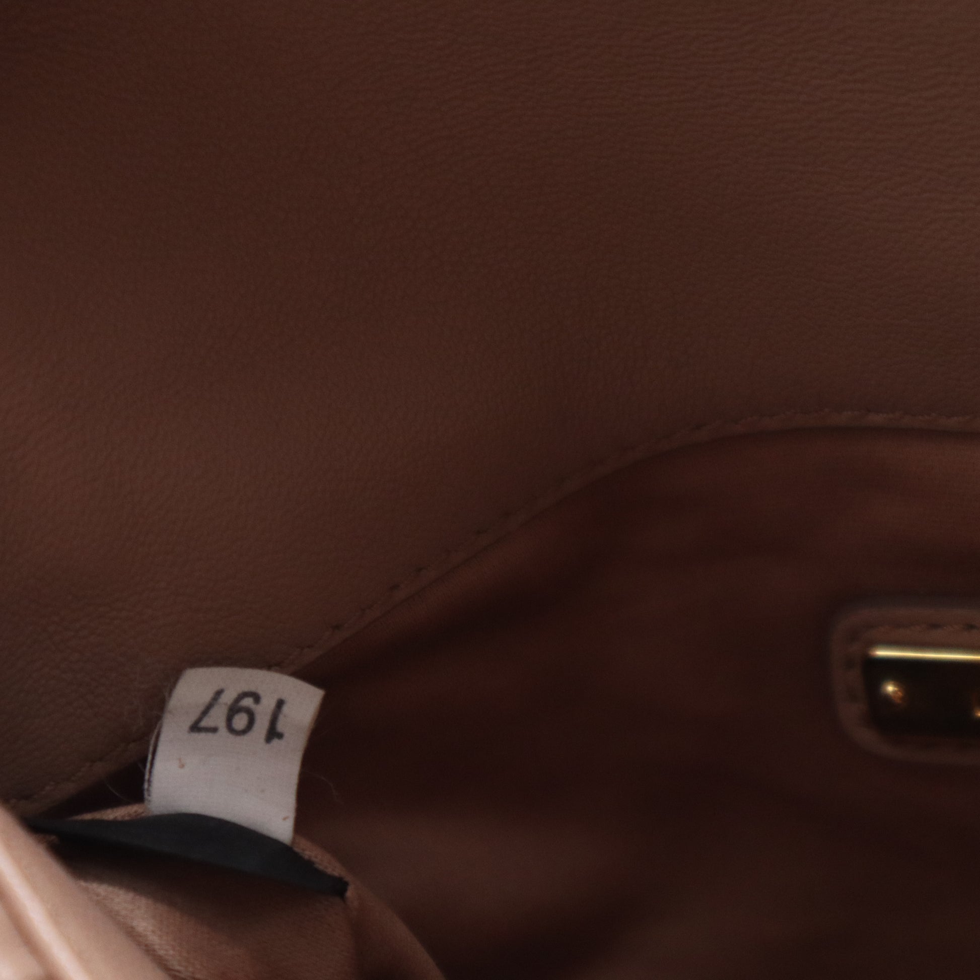 Nappa Matelasse Flap Cammeo B21763