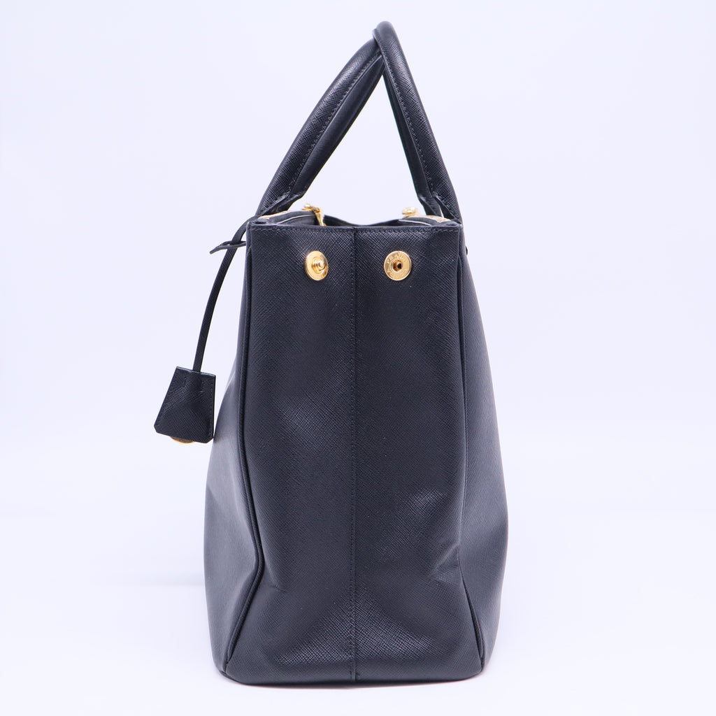 Double Zip Lux Tote Saffiano Leather Large B20567