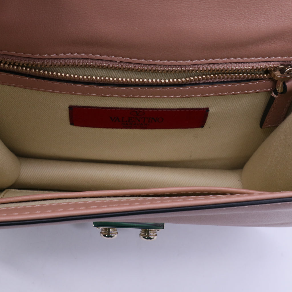Valentino Garavani Vitello Medium Glam Lock Rockstud Flap Poudre twins B21894