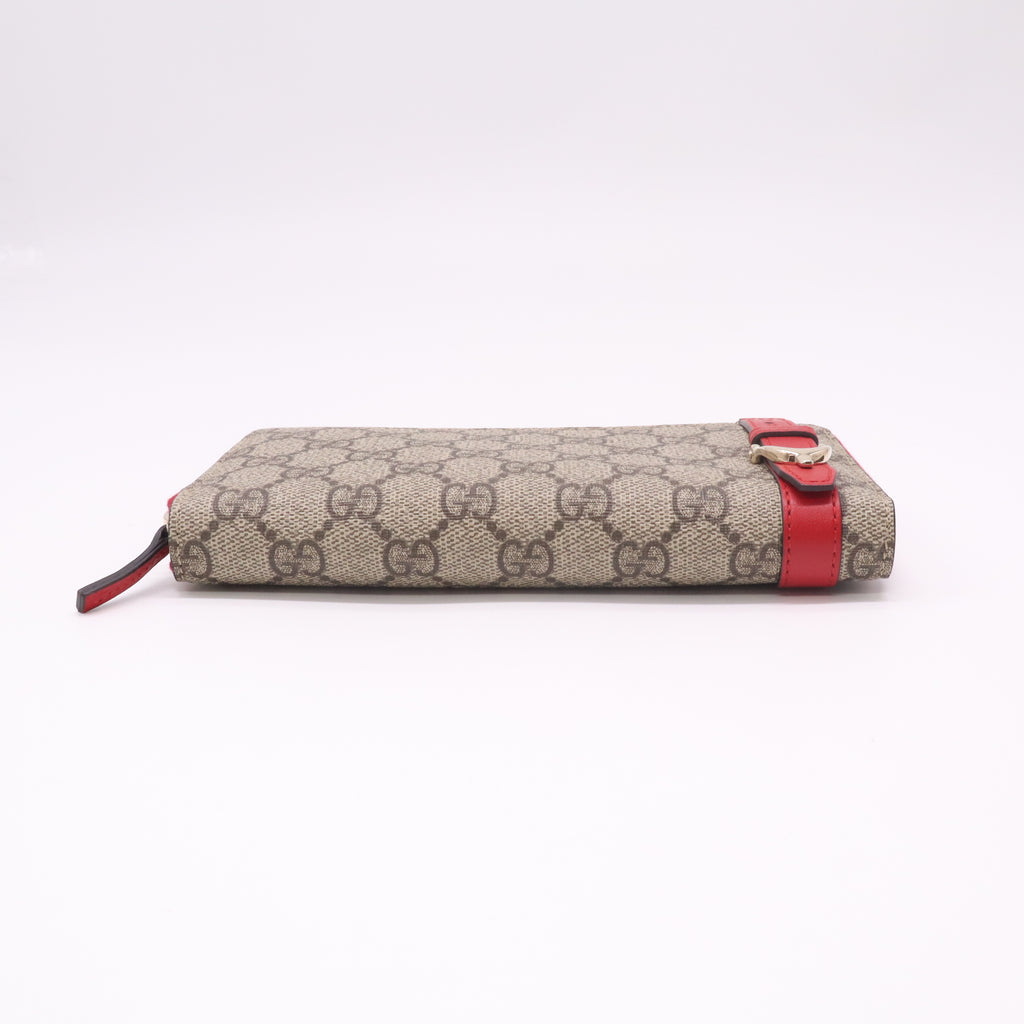 Gucci GG Supreme Monogram Nice Zip Around Wallet in Tabasco Red W22430
