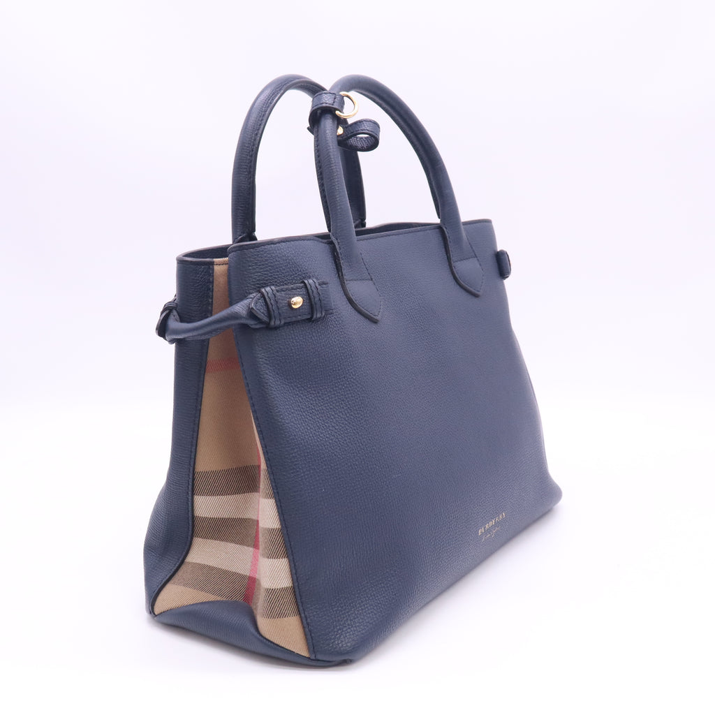 Burberry House Check Banner B24372
