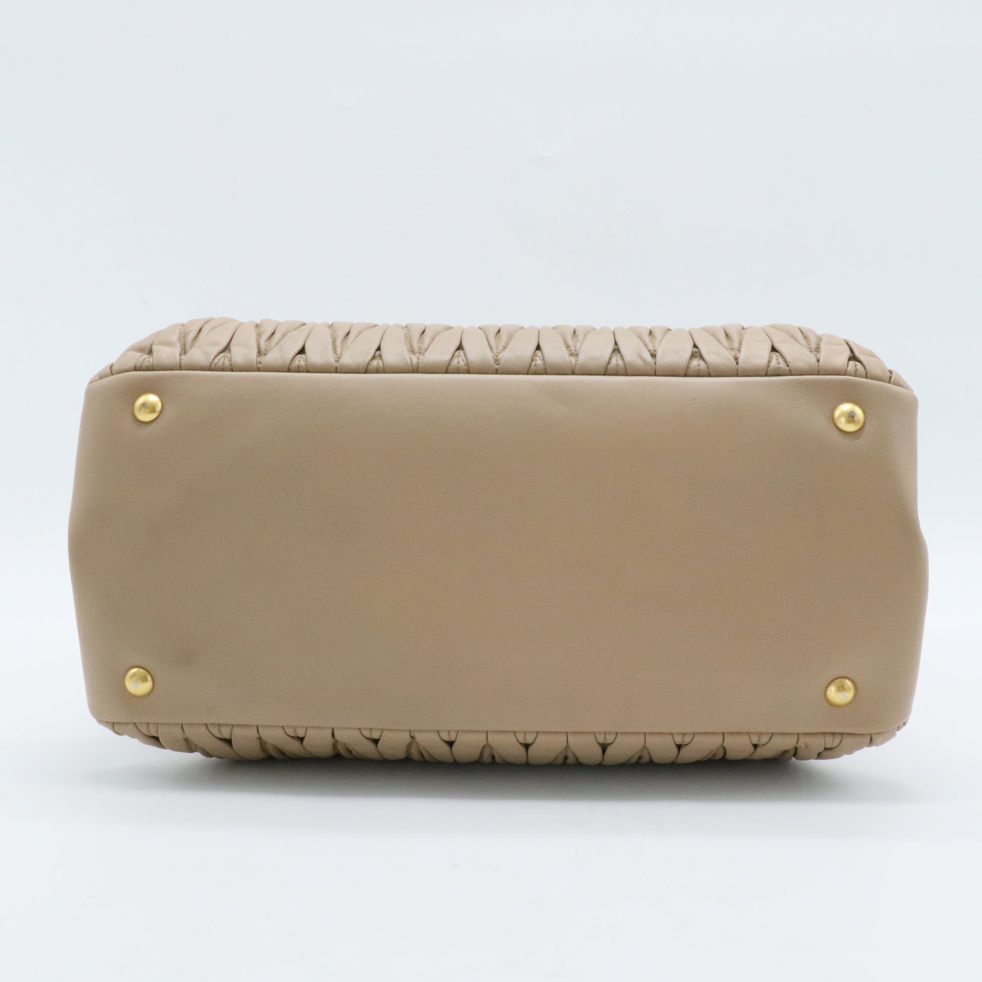 Nappa Matelasse Top Handle Cammeo