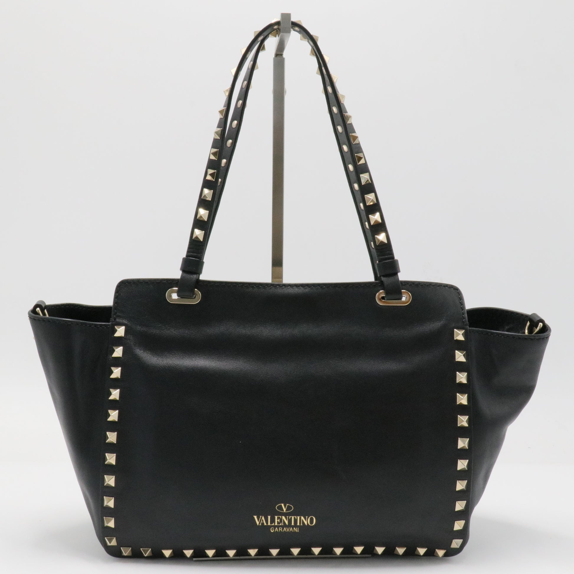 Vitello Small Rockstud Tote Black Sold Out