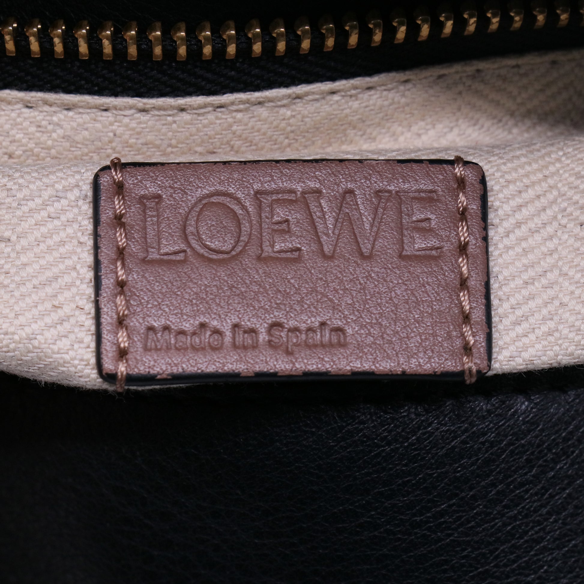 Loewe Puzzle Bag Leather Medium Twins B21077