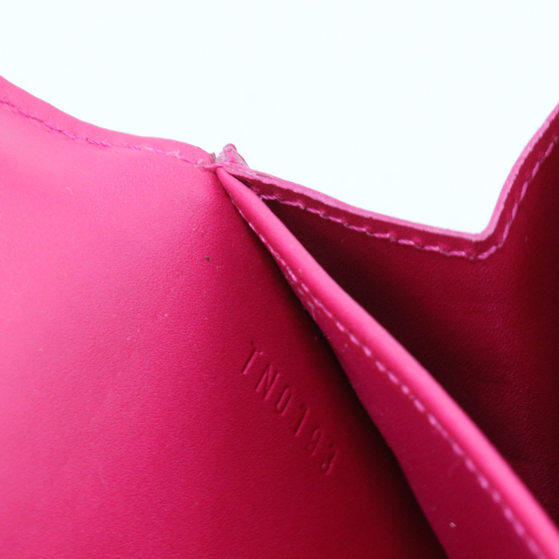 2013 Vernis Patent Leather Sarah Retiro Wallet