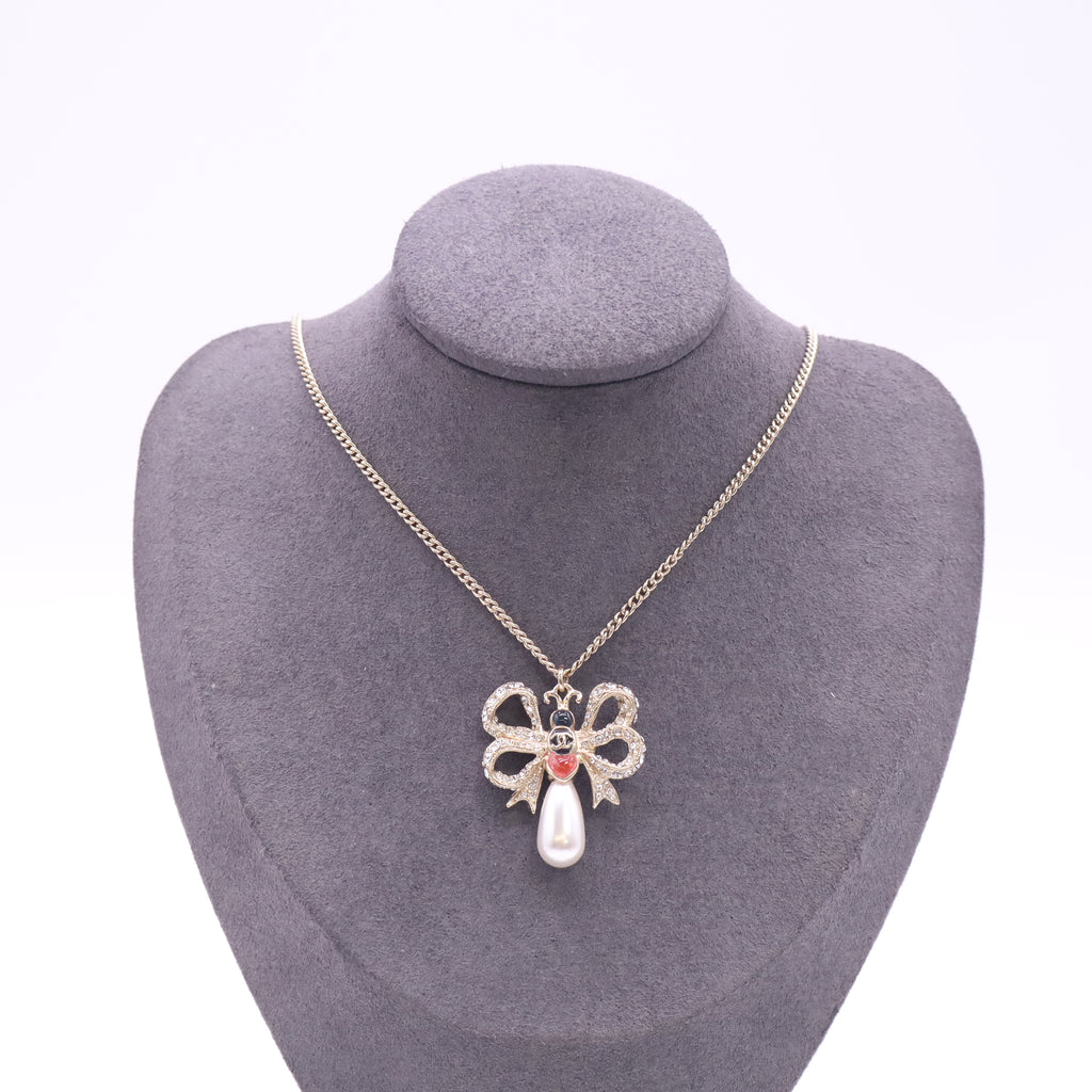 Chanel Crystal CC Bee Bow Pendant Choker/Necklace W23585