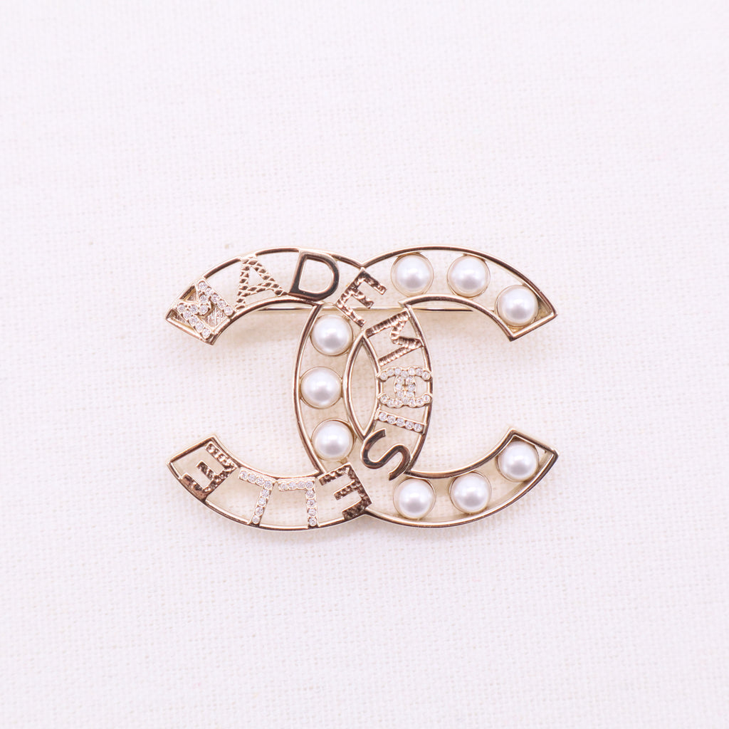 Crystal Pearl Coco CC Logo Brooch Gold W20183