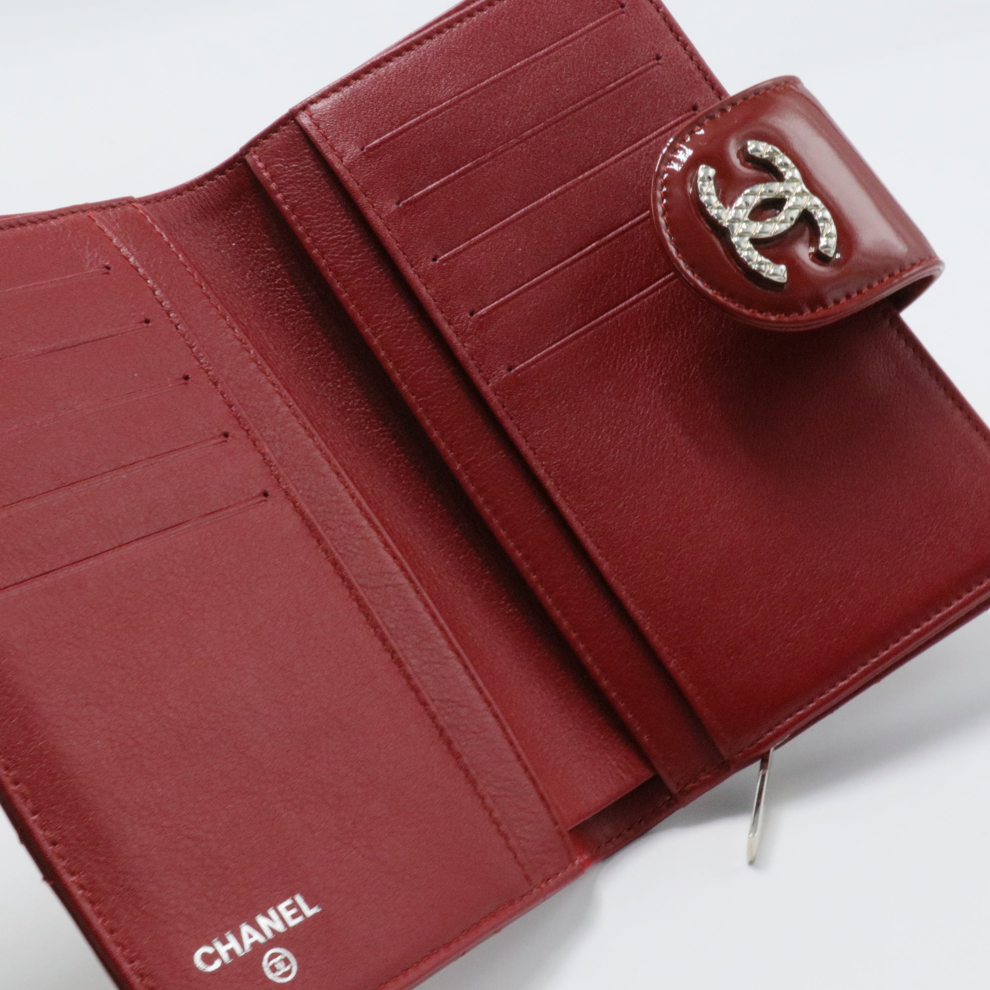 French Wallet Quilted Patent Wallet