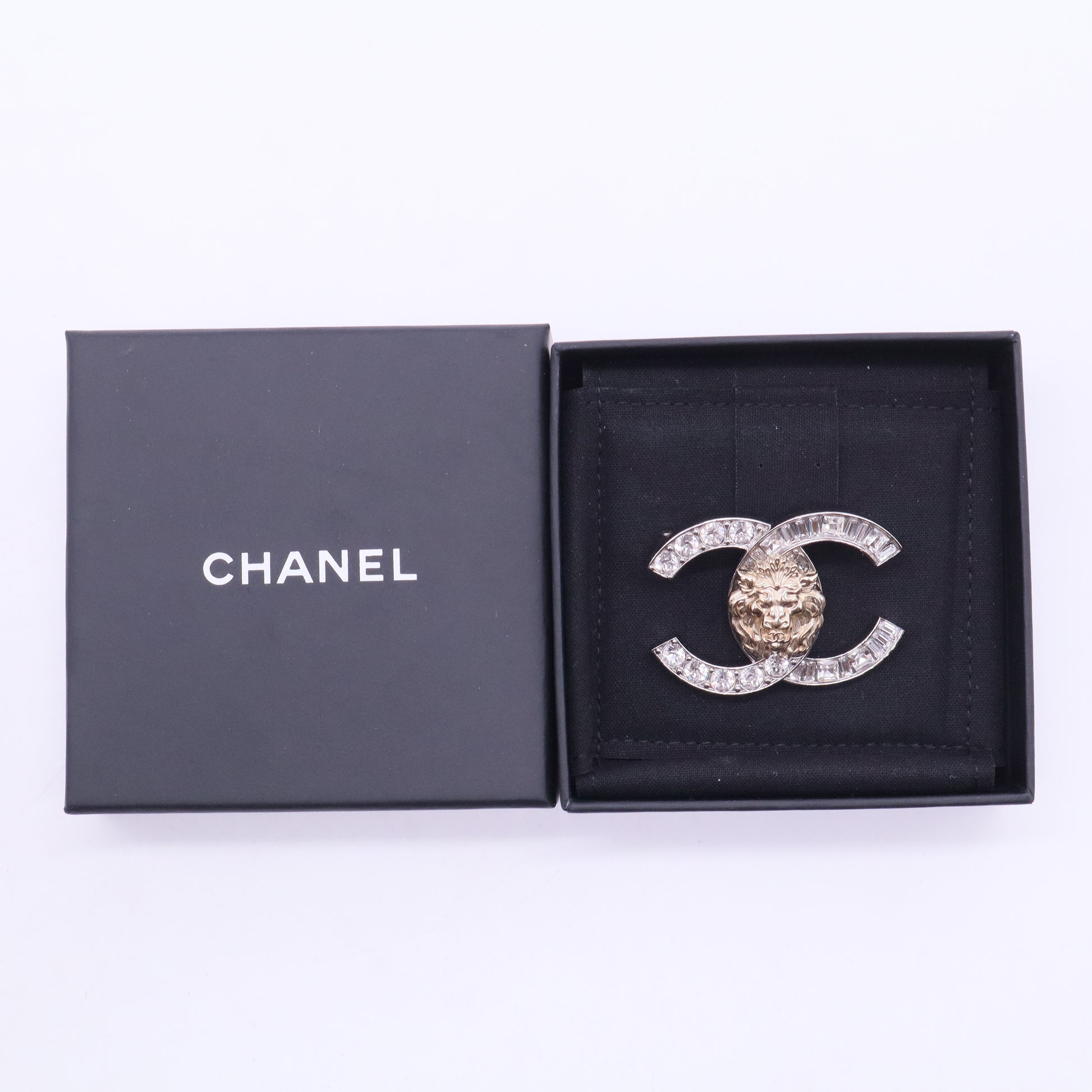 Lion Collection Brooch W20184