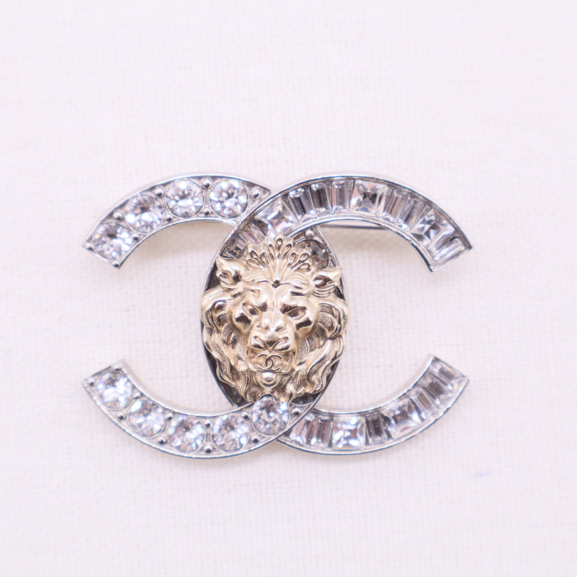 Lion Collection Brooch W20184