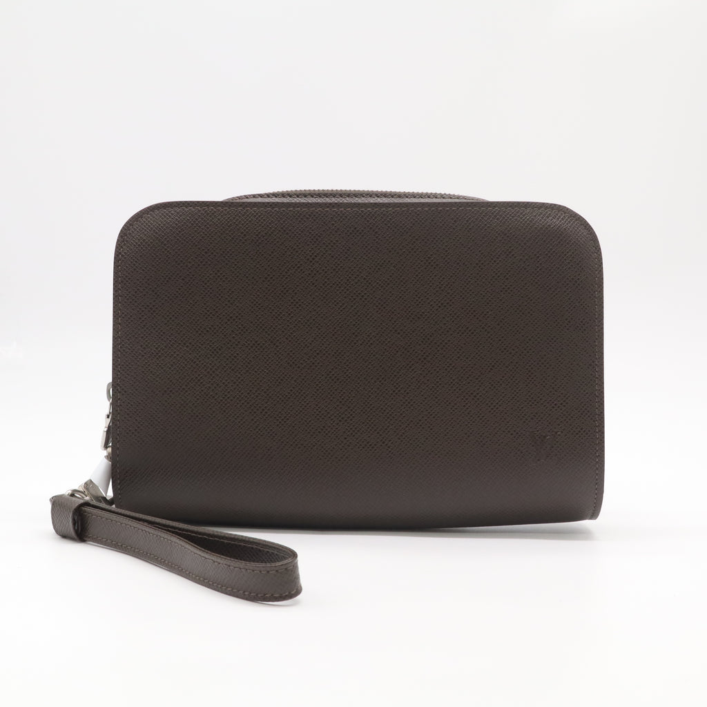 Louis Vuitton Taiga Pochette Baikal Clutch Bag W22437