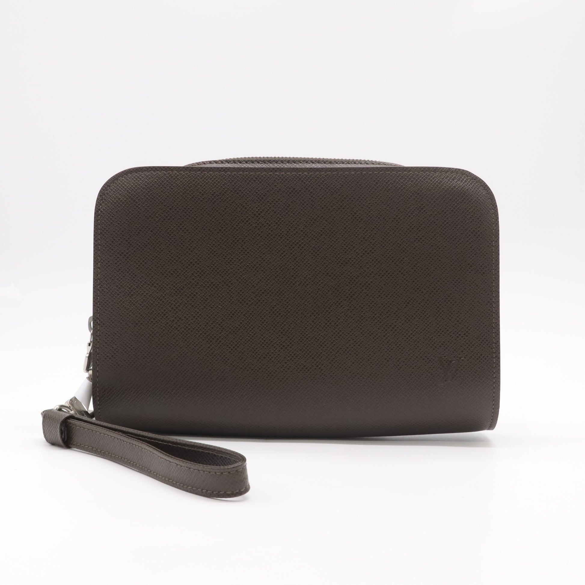 Louis Vuitton Taiga Pochette Baikal Clutch Bag W22437
