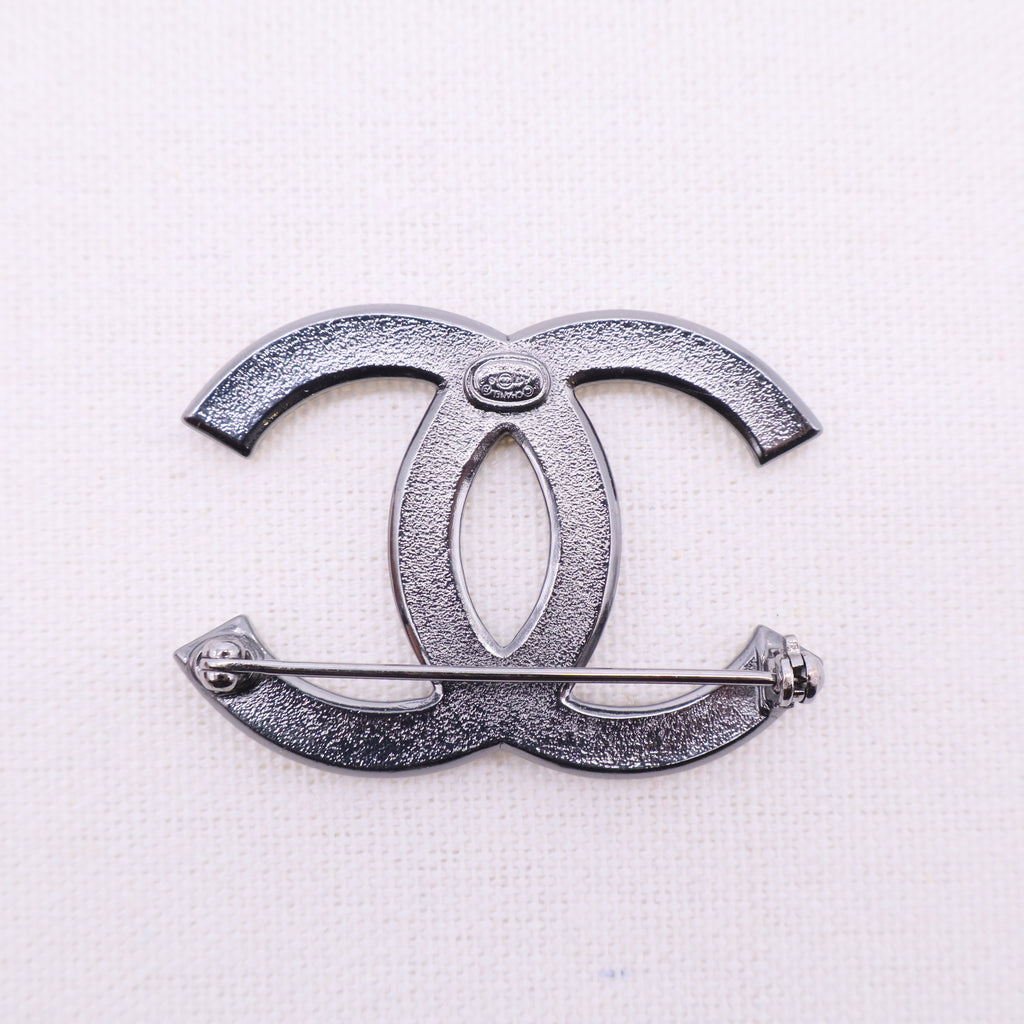 Crystal Pearl Coco CC Logo Brooch Gold W20186