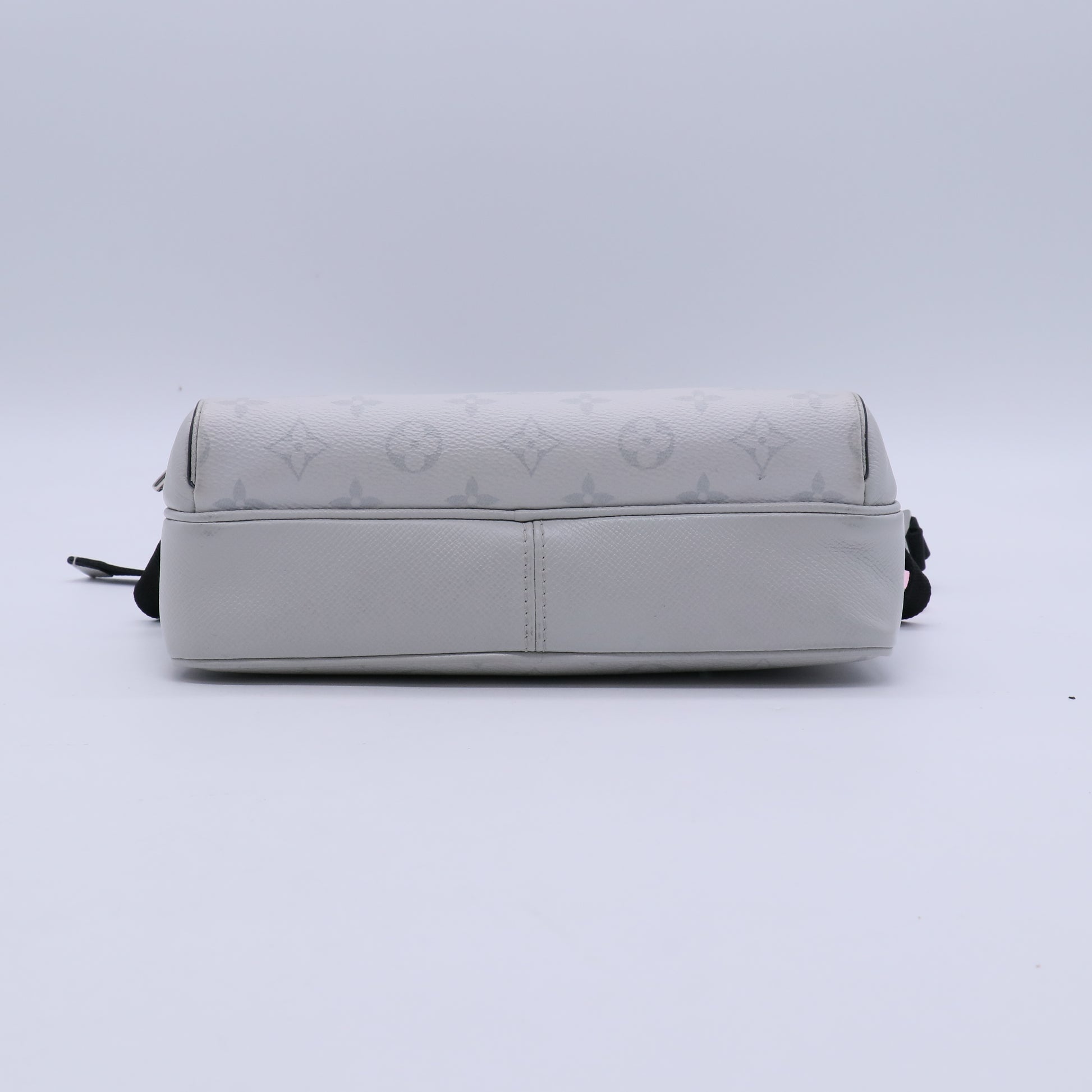 Louis Vuitton Taiga Monogram Outdoor Messenger twins LDJ3923