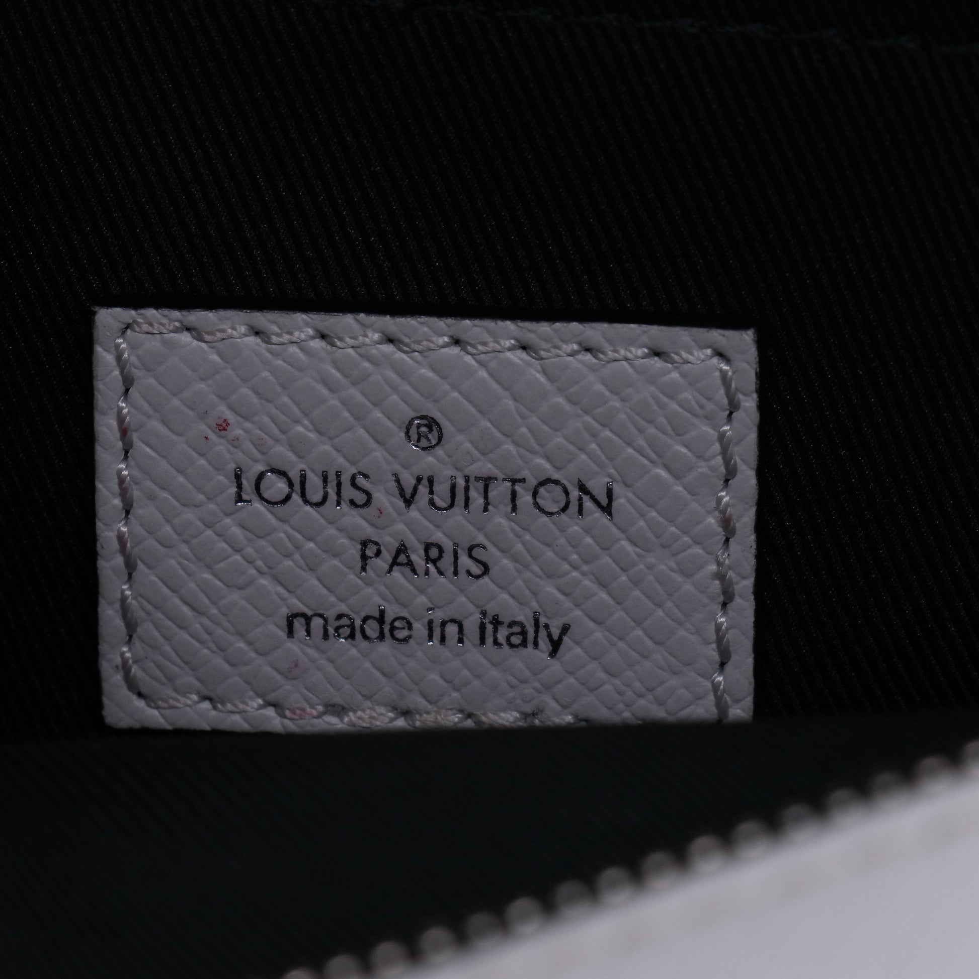 Louis Vuitton Taiga Monogram Outdoor Messenger twins LDJ3923