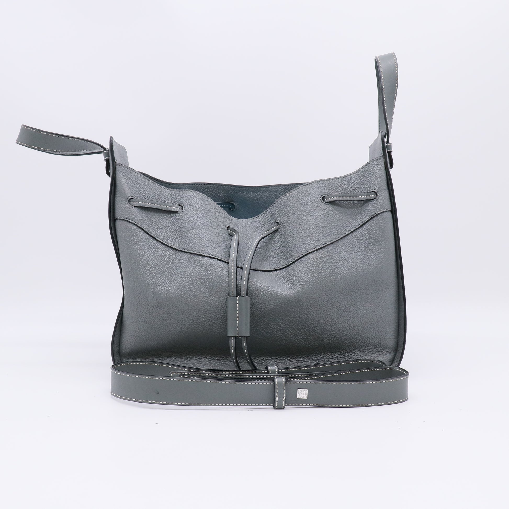 Loewe Medium Flamenco Knot Tote Bag in Dark Grey Grained Leather B22632