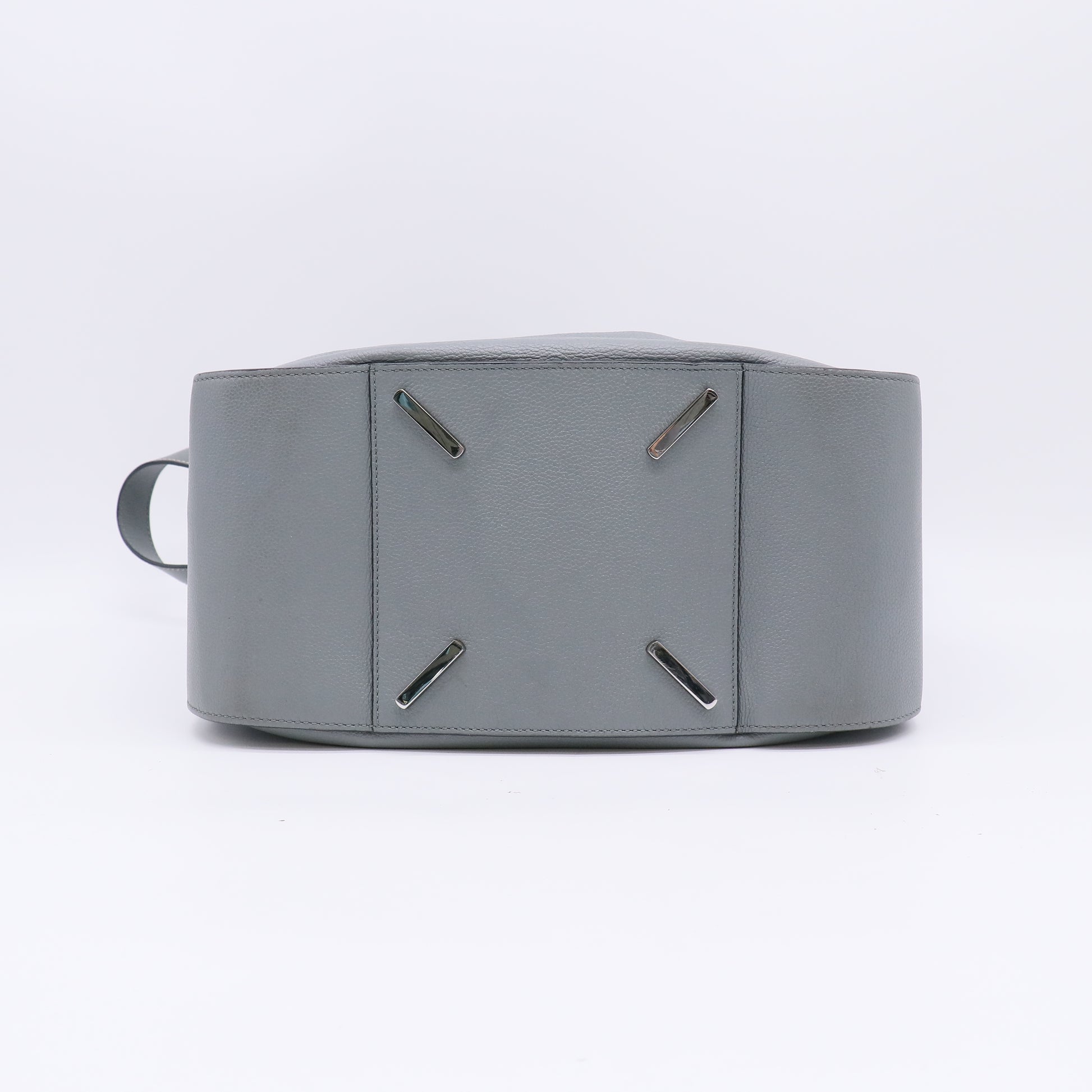 Loewe Medium Flamenco Knot Tote Bag in Dark Grey Grained Leather B22632