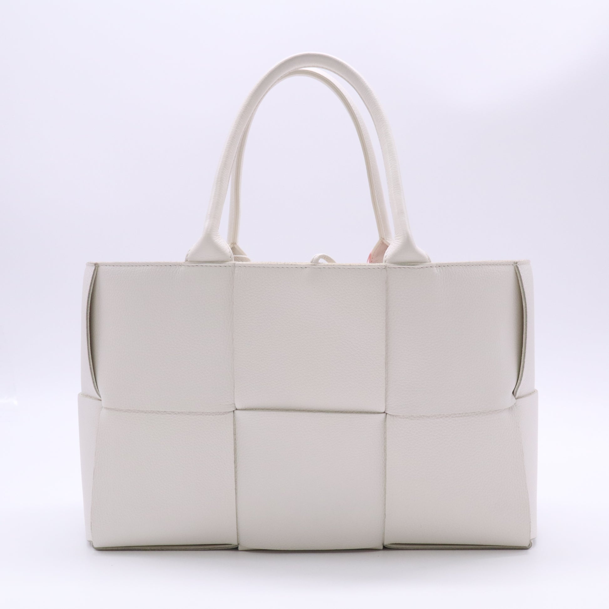 Bottega Veneta Grained Calfskin Maxi Intrecciato Arco Tote White twins LDZ620