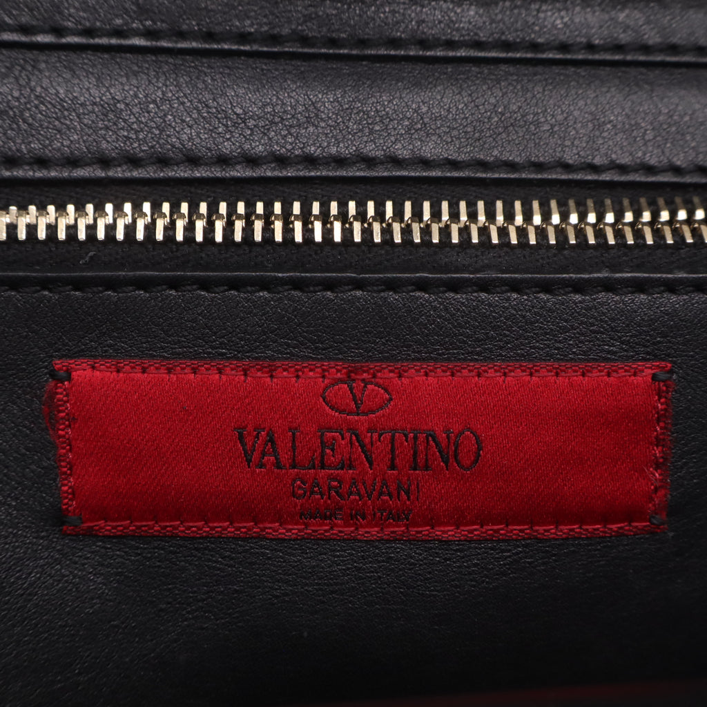 Valentino Garavani Rockstud Medium Leather Trapeze Tote Bag B21825