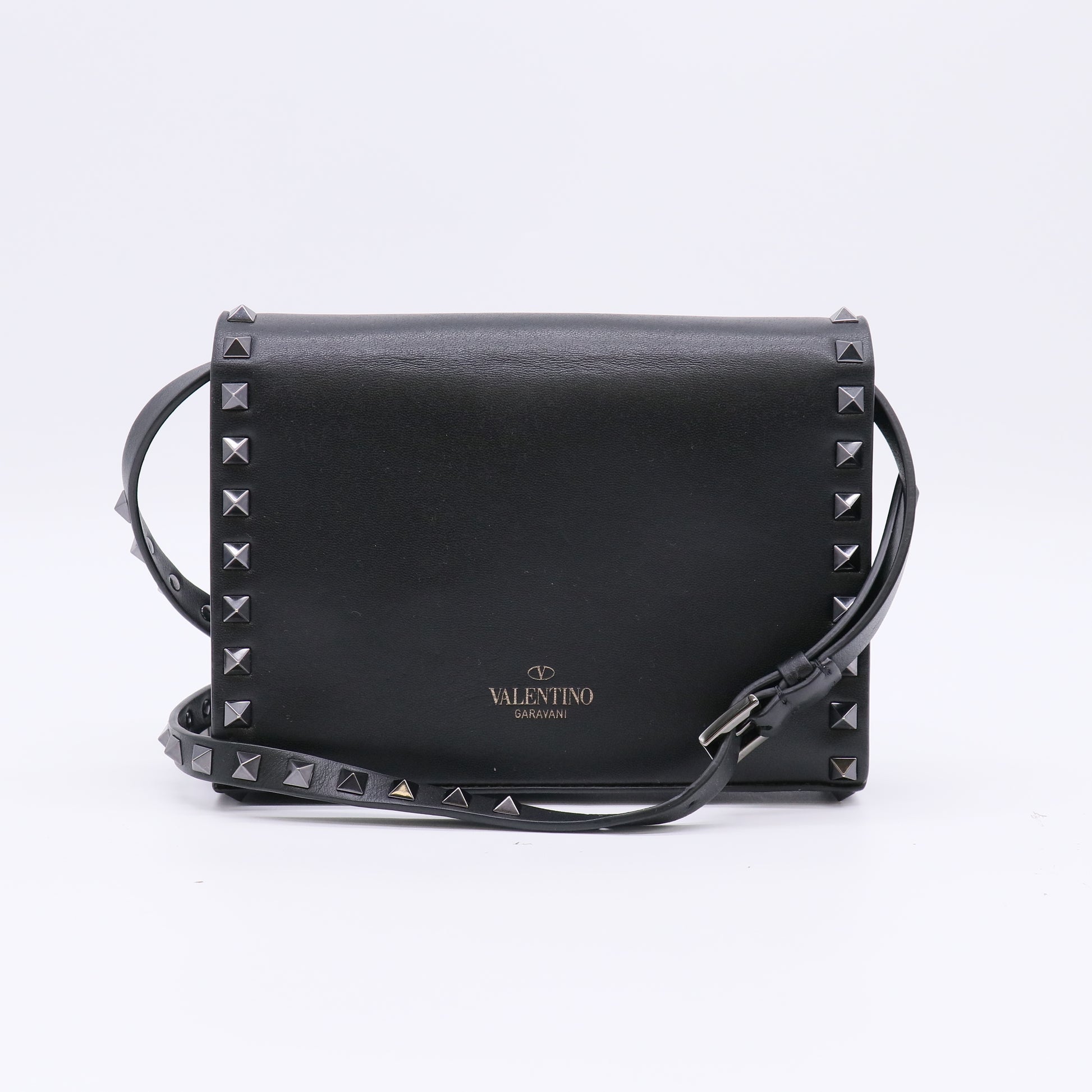 Valentino Garavani Rockstud Smooth Leather Flap Crossbody Bag B23045