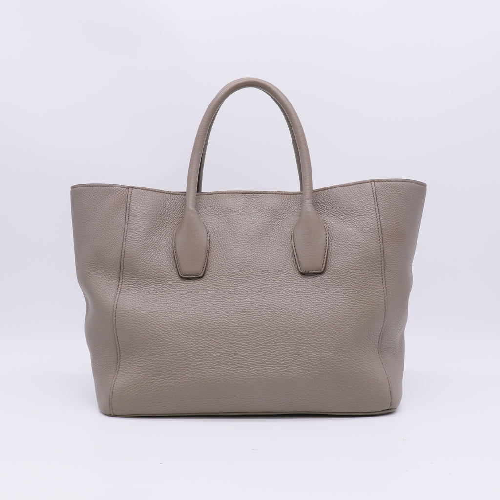 Prada Vitello Daino Tote B22854