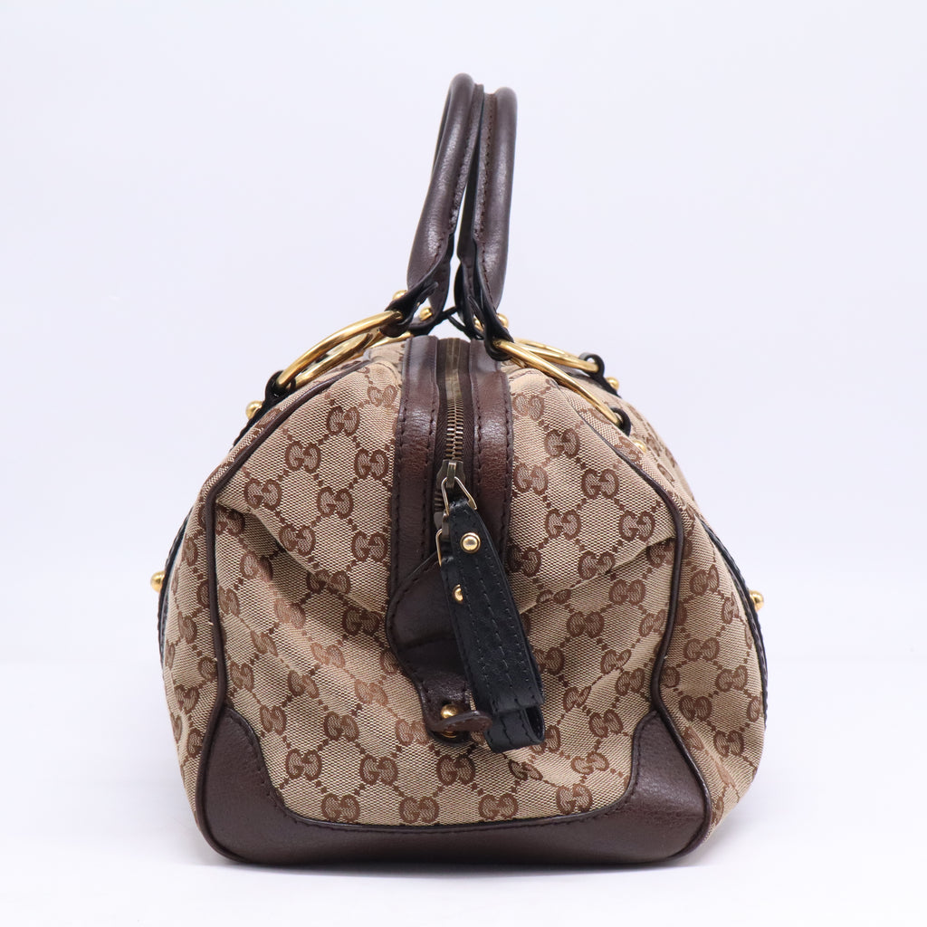Interlocking Boston Bag GG Canvas Medium B21297