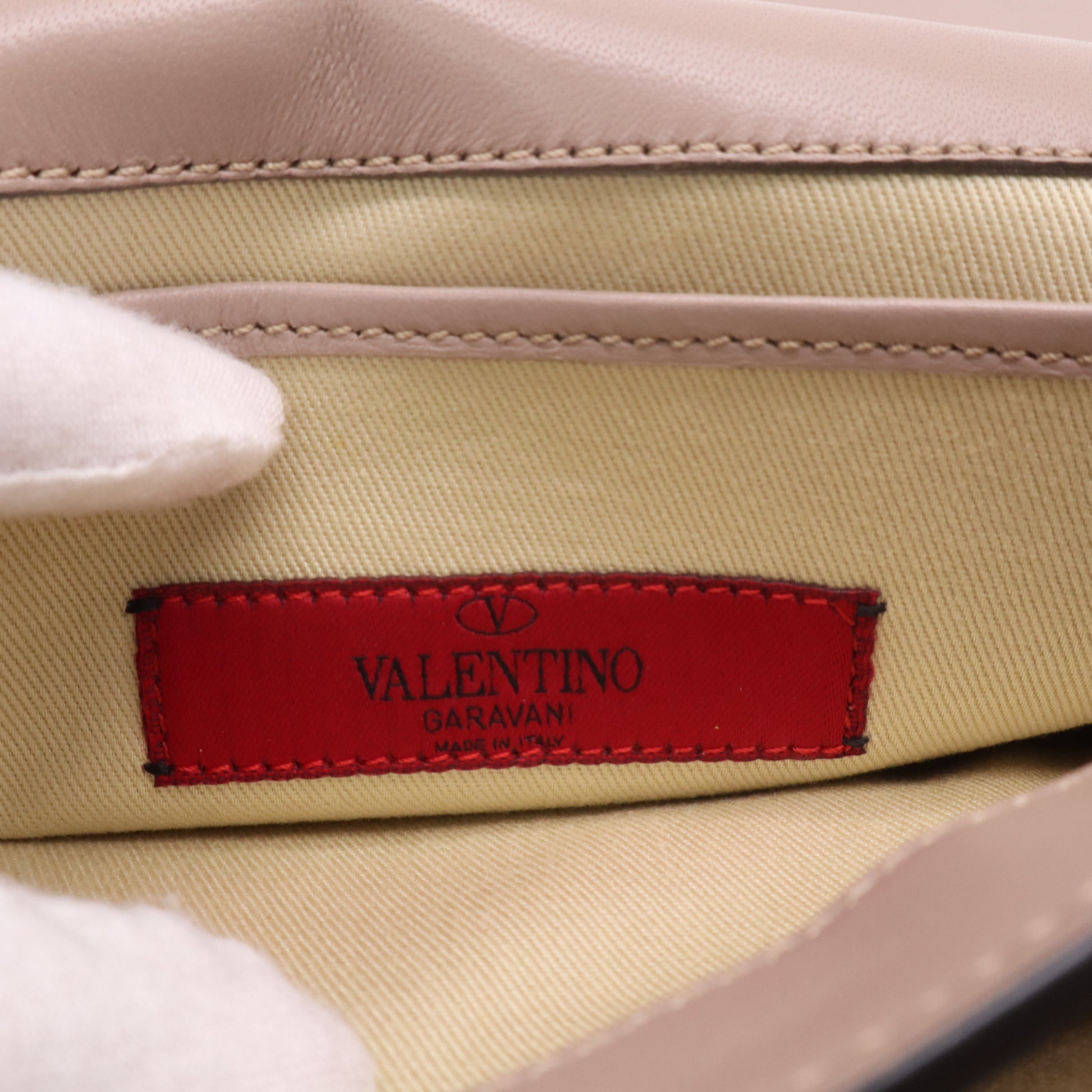 Valentino Garavani Medium Va Va Voom Chain Shoulder Bag in Beige Leather B22906