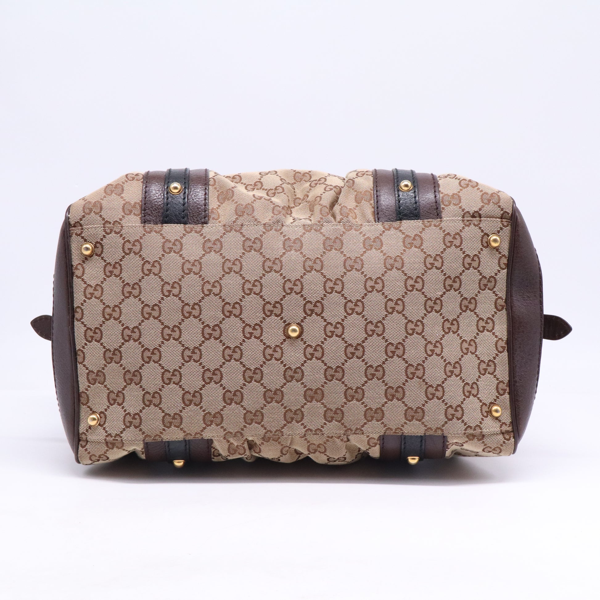 Interlocking Boston Bag GG Canvas Medium B21297